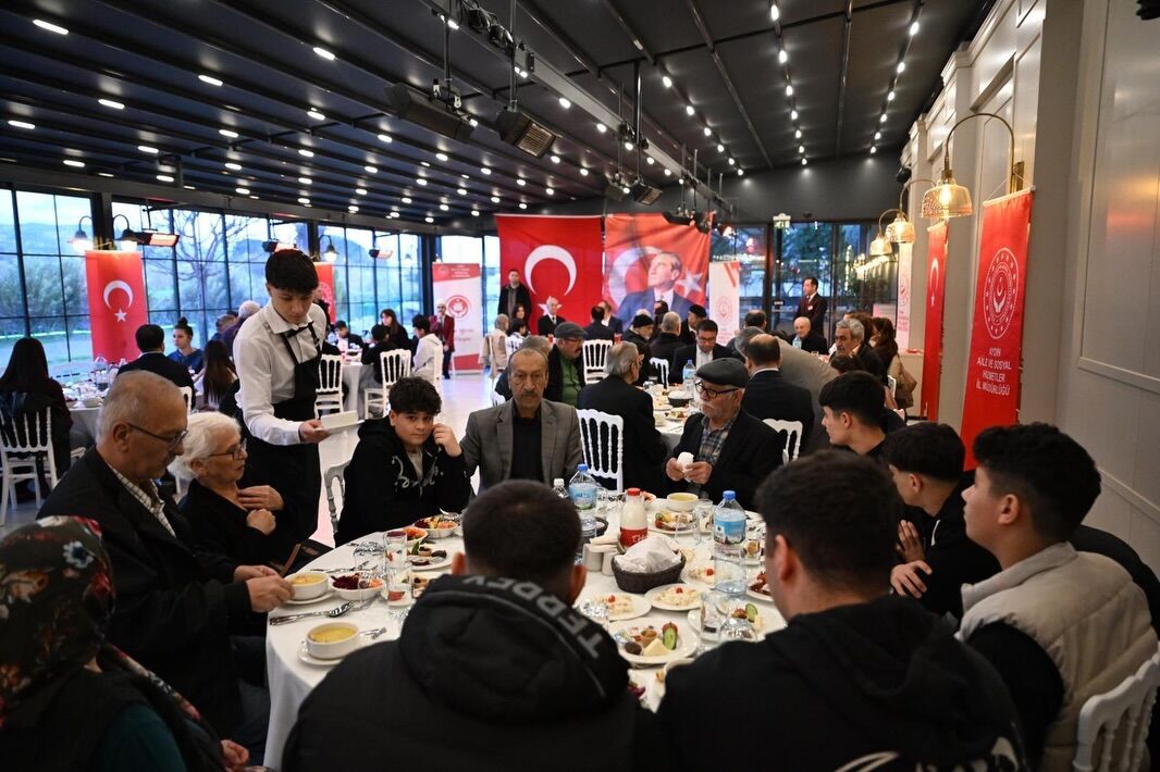 Aydinda Nesiller Arasinda Gonul Koprusu Kuruldu 642733 B3A94B3253C3B3Ad75B1B50417E0B32B