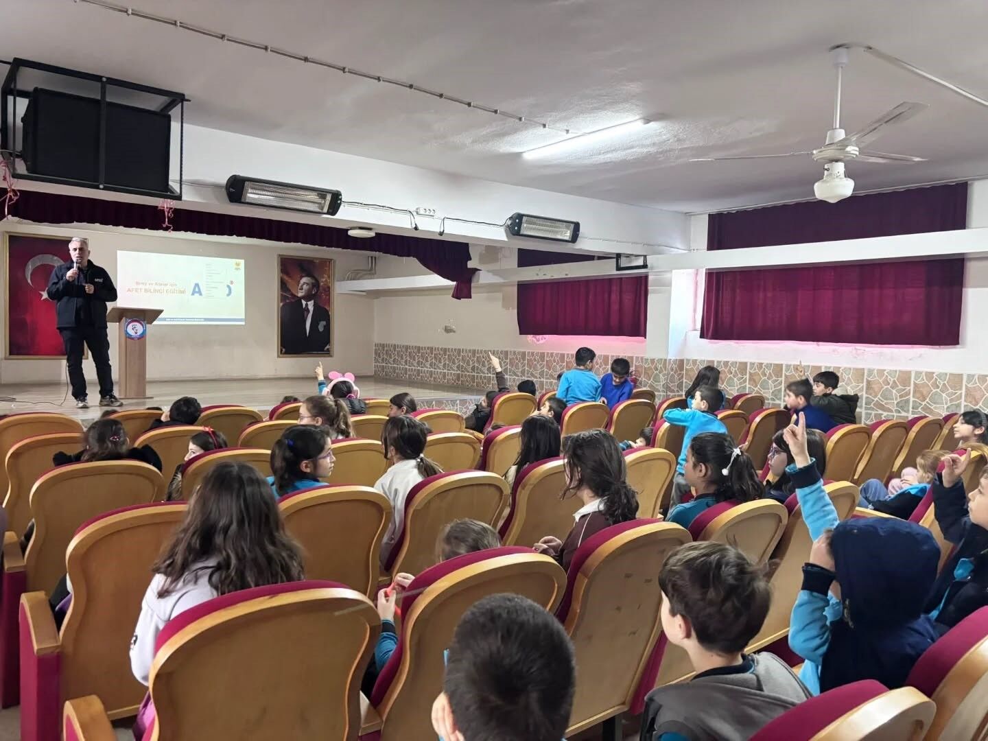 Aydinda Ogrencilere Afet Egitimi 8B159F212Bf73457D00A9C2A1Df48Ce7