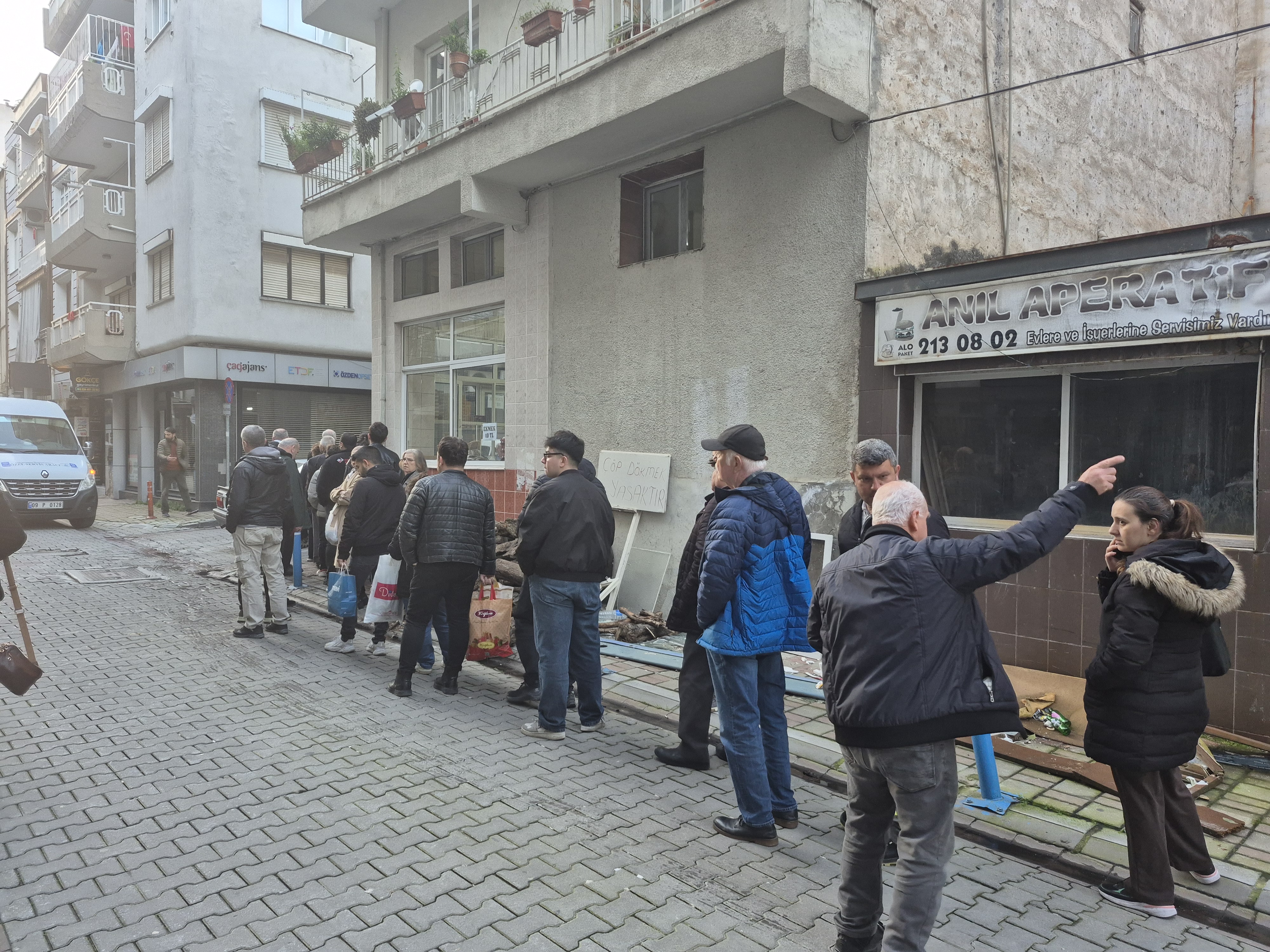 Aydinda Ramazan Pidesi Icin Kuyruklar Olustu 640588 A5D4F5Fb1354Be228530B76B5950D07B