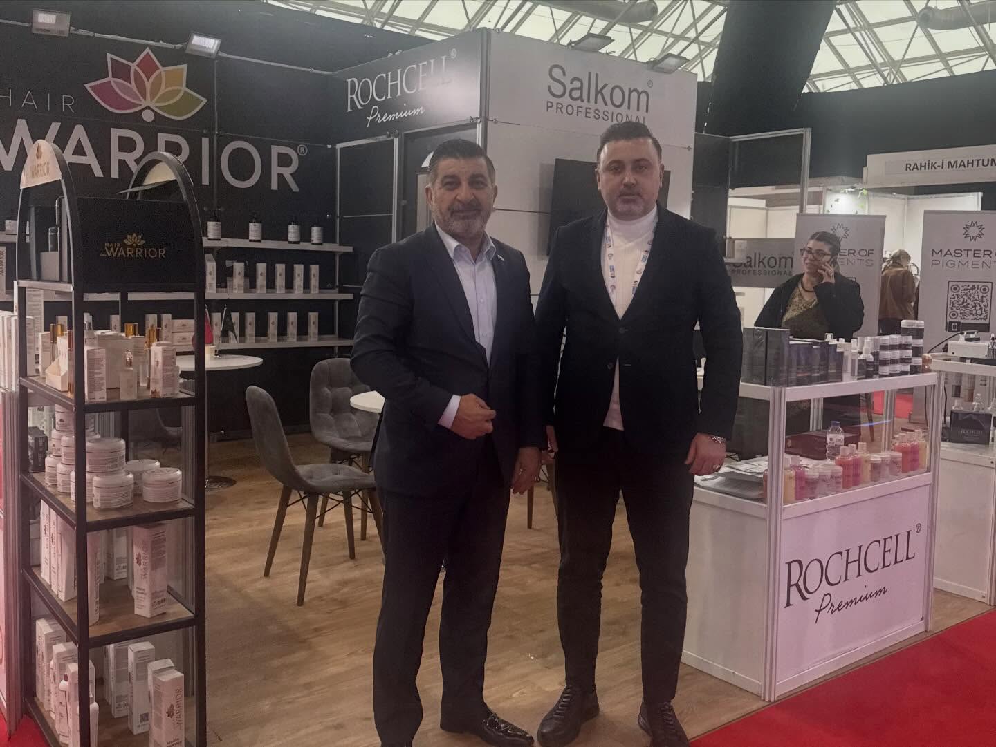 Aydinli Kuafor Ve Guzellik Uzmanlari Antalya Guzellik Fuarini Gezdi 639132 4Cb67Caef099Dd6E70D893Dd591Af067