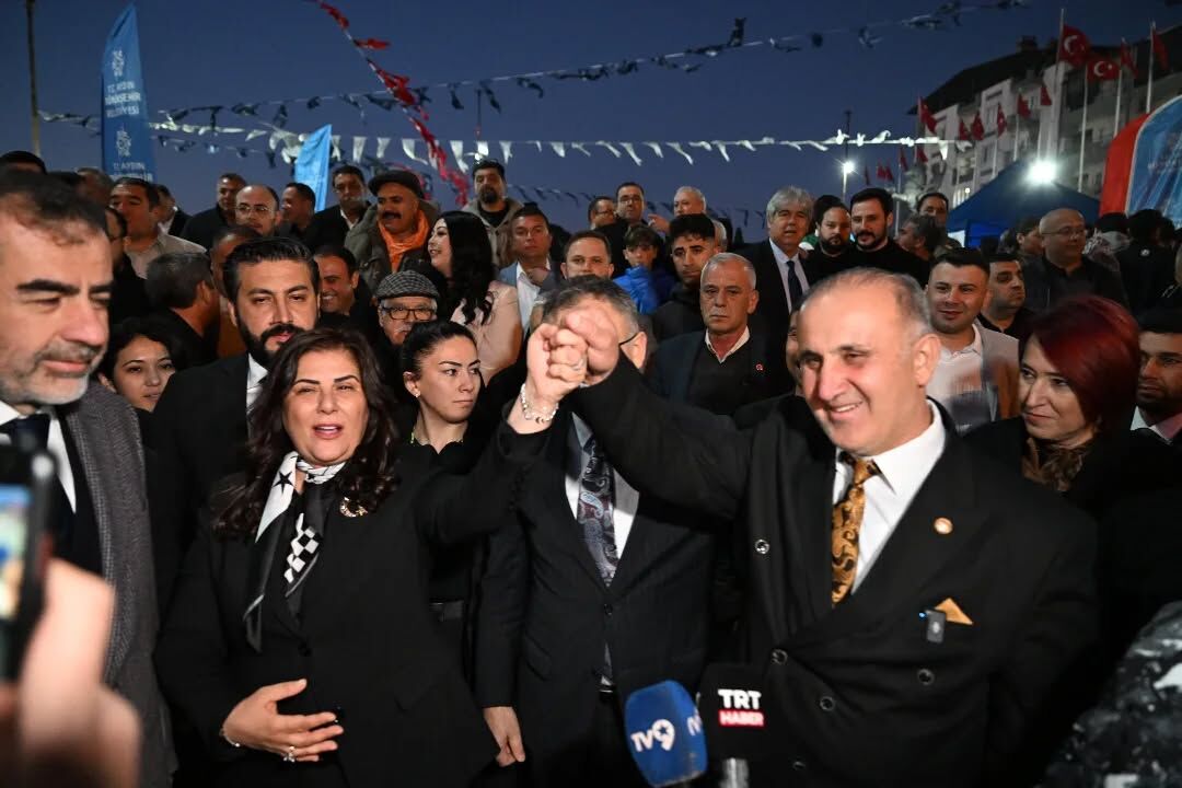 Baskan Cercioglundan Incirliova Muhtarlarina Emrinizdeyiz Mesaji 642345 7Be916Bee2896191Fddbcbbd594B7A07