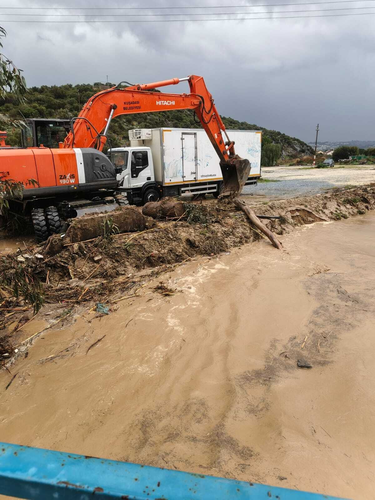 Baskan Gunel Kusadasinda Yapilmayan Yagmur Suyu Hatlari Sikintilarimizin Odaginda 635410 769C413A24998B4Cda91Cc9266E6A440