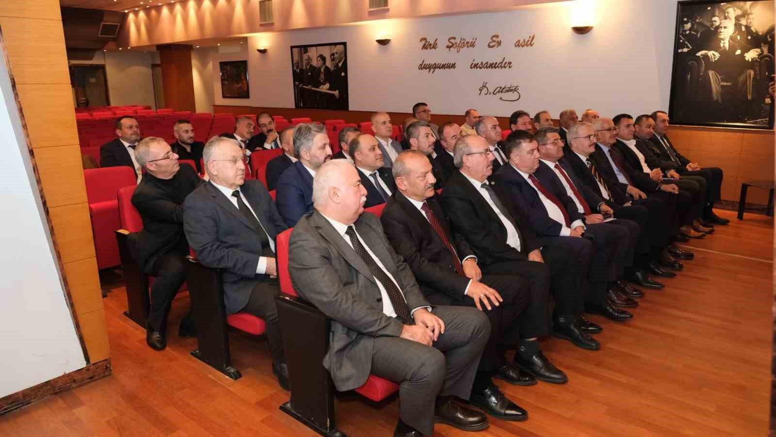 Baskan Ozmeric Aydinli Soforlerin Sorunlarini Dile Getirdi 76E5962236Fb4E217Fd9D7Ca559671C7