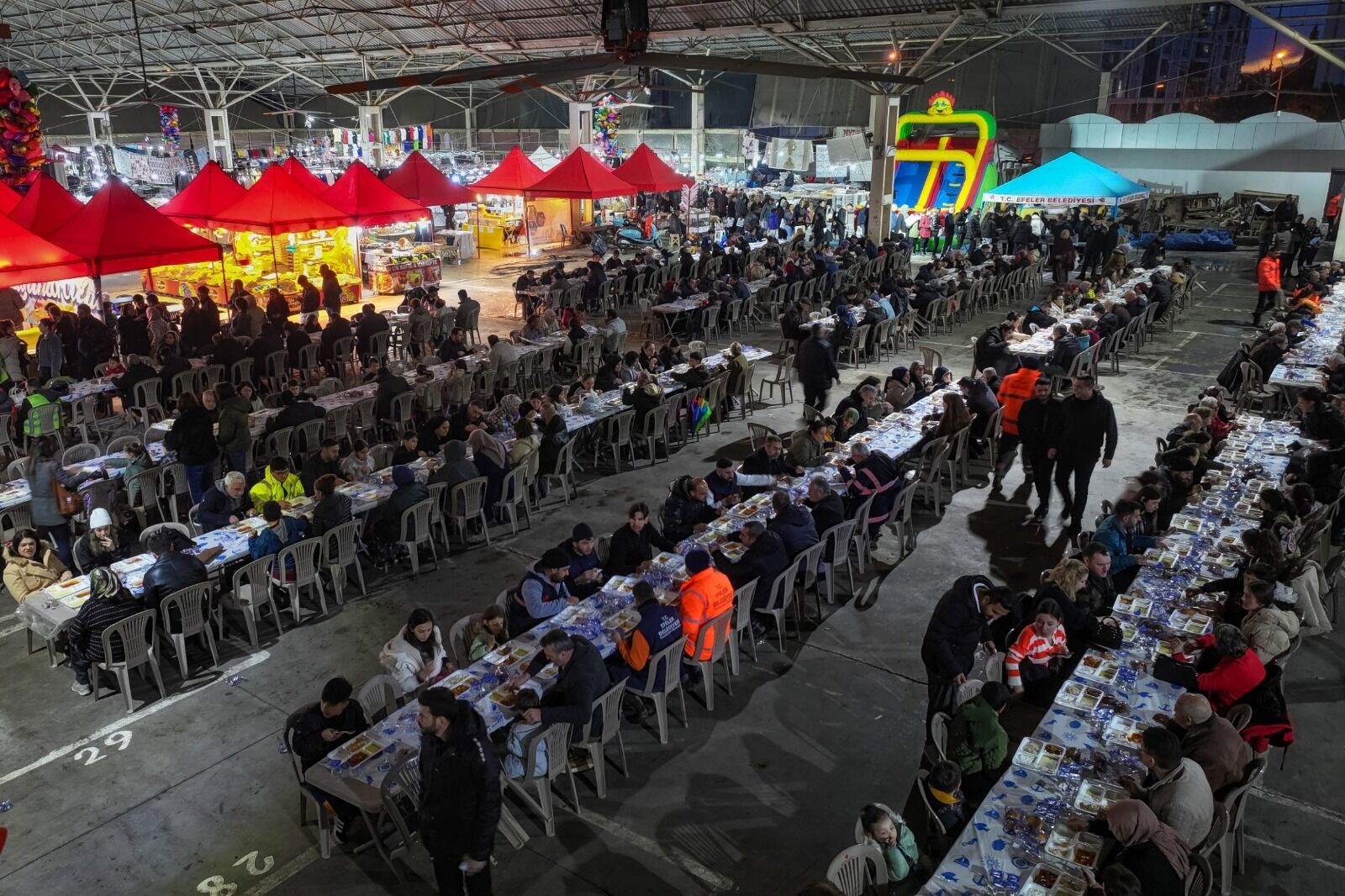 Baskan Yetiskinin Iftar Sofralari Binlerce Kisiyi Agirliyor 641614 Ba60Edc0808B806E70Cd7342Eb858E6F