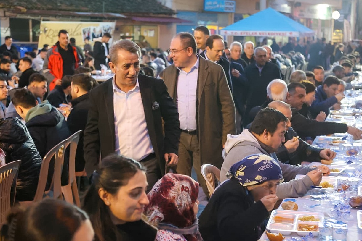 Baskan Yetiskinin Ramazan Bulusmasi Isiklida Gonullere Dokundu 640946 45466712Cf310Ff92F8B846E8A899D02