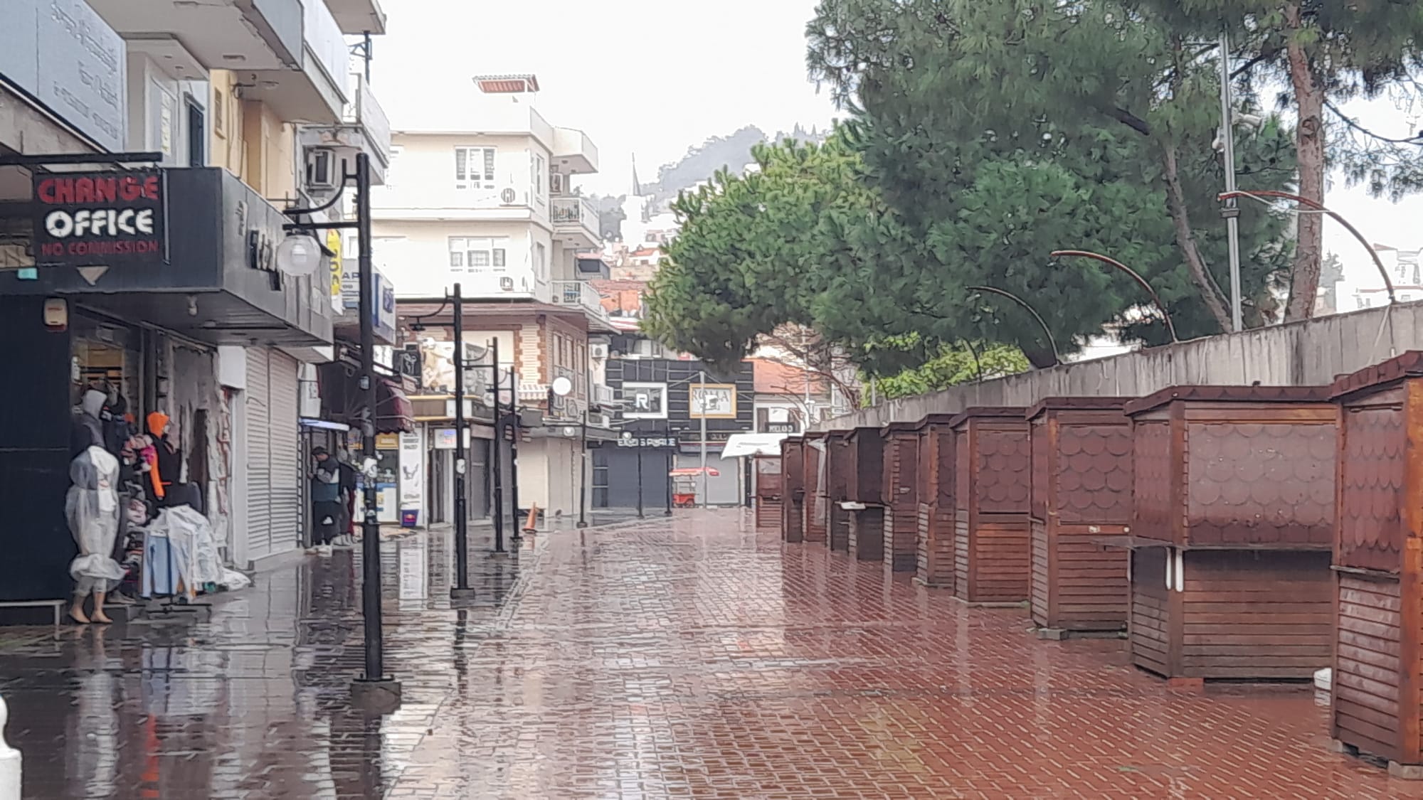 Beklenen Yagis Kusadasinda Yuzunu Gosterdi 641065 0Fd062422D64F2429A8Ee50Fbb0Ee184