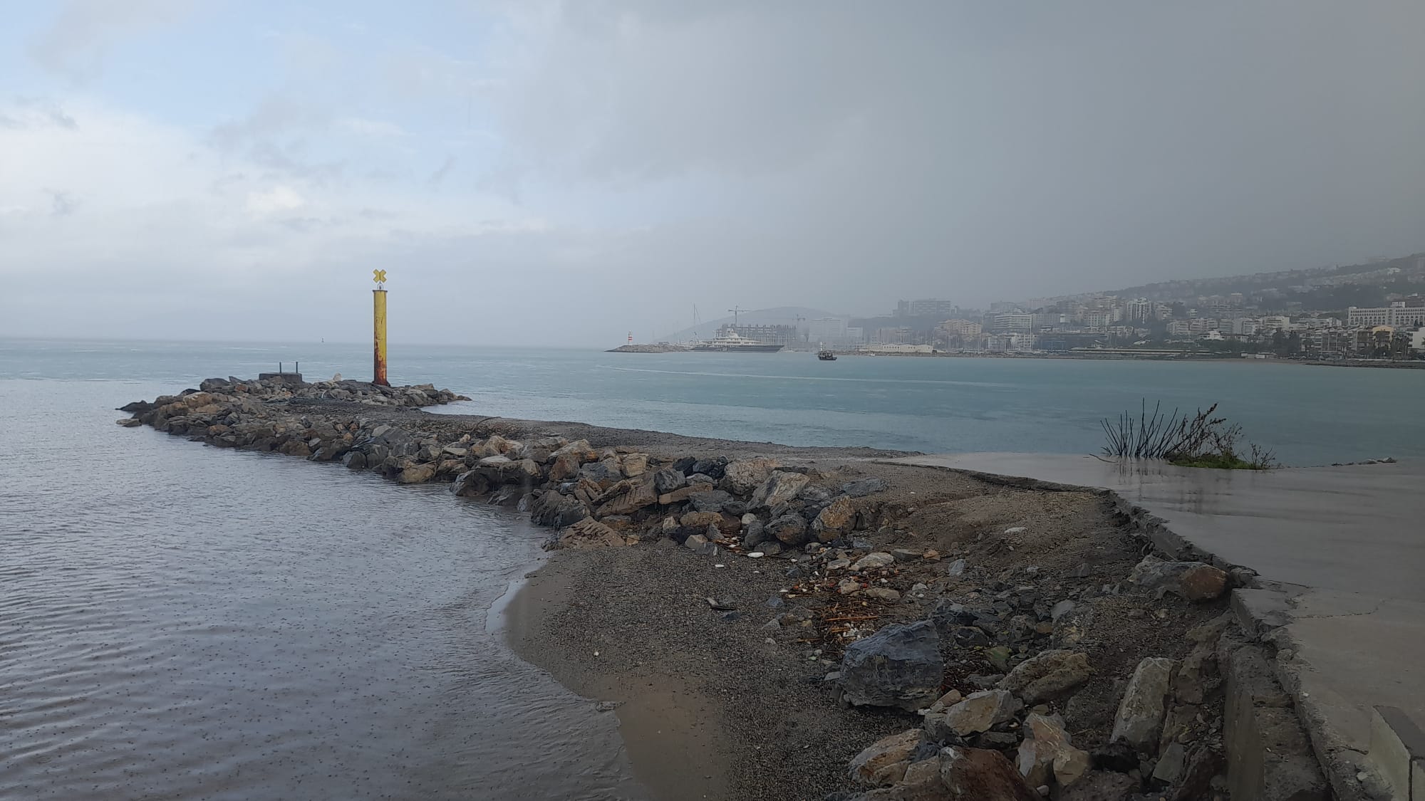 Beklenen Yagis Kusadasinda Yuzunu Gosterdi 641065 2Db8534Ad5F285313Cb9F21C32C01Df6