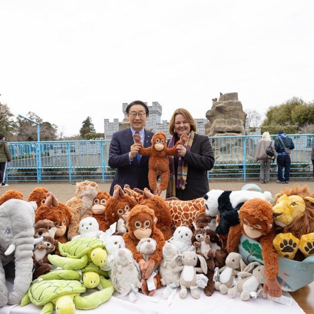 Bir Pelusa Sigdirilan Anne Sicakligi Maymun Punch 641257 D2E199E2E55B50332694Ccbeac88148C