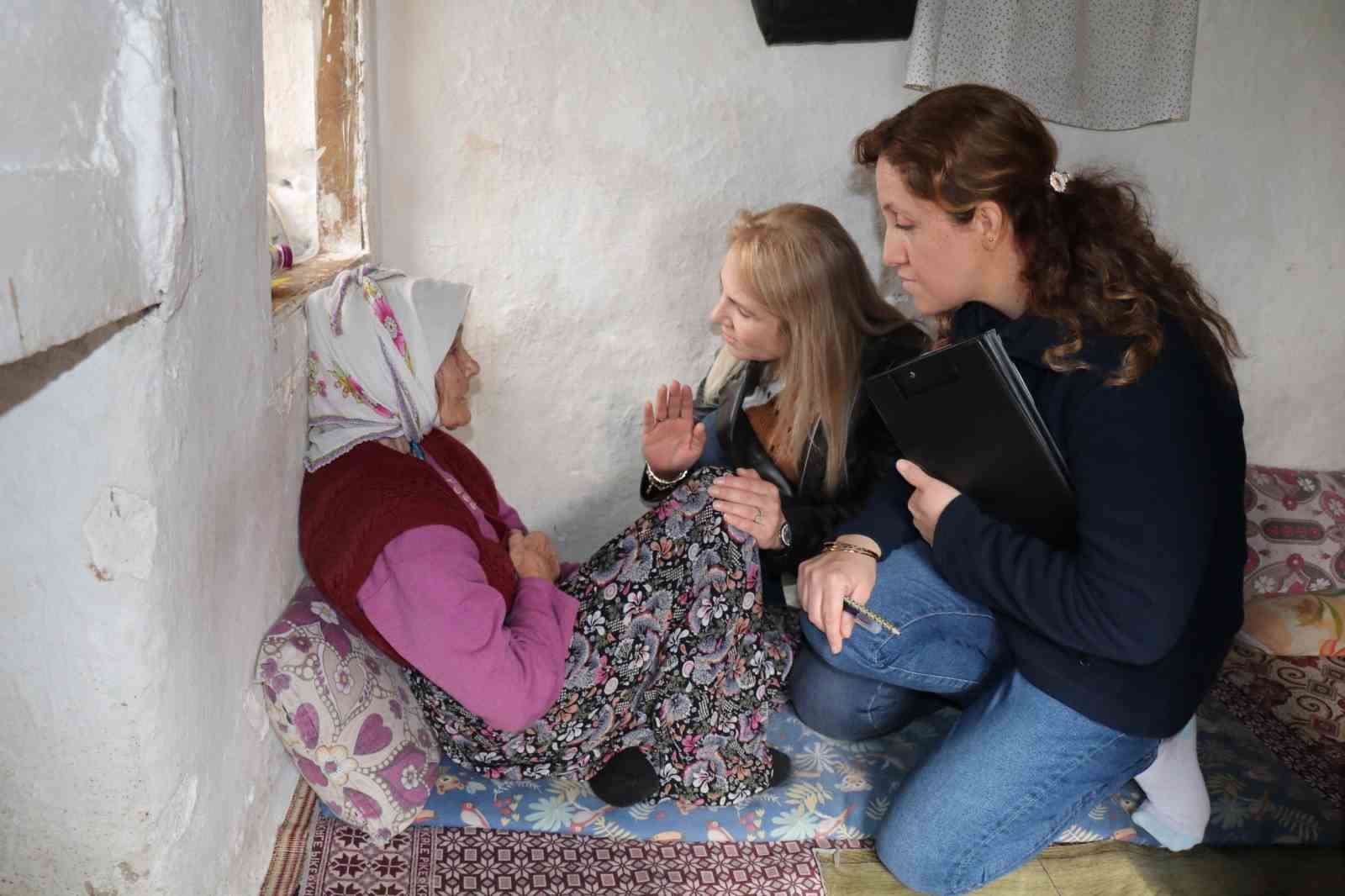 Bozdogan Belediyesi Hasta Ve Bakima Muhtac Vatandaslari Yalniz Birakmiyor 9304E16522Ca26Aa77Ad67C3418Bd975