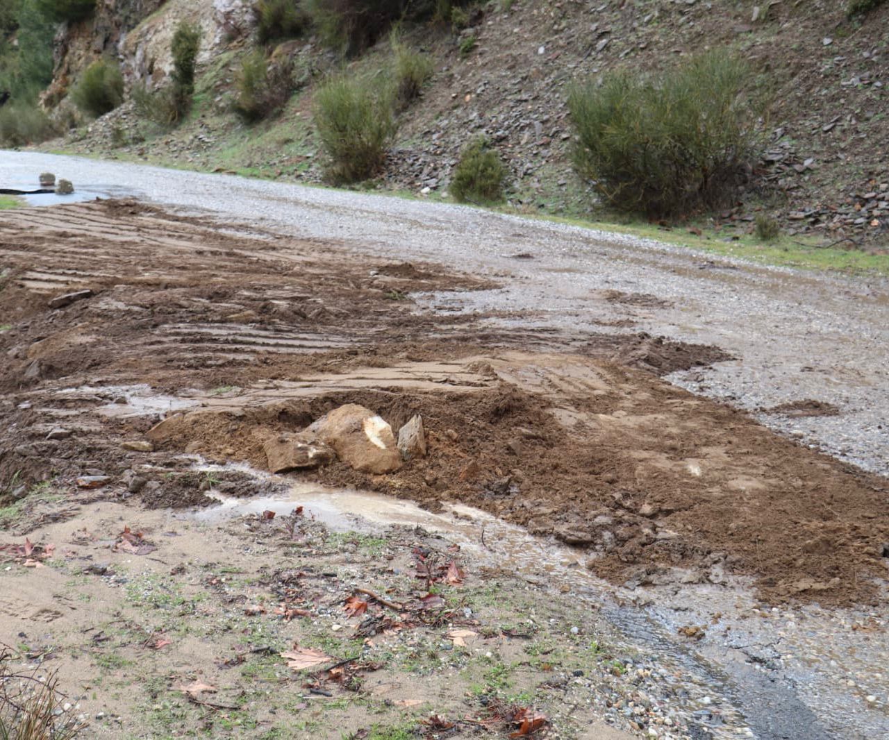 Bozdoganda Yagisin Izleri Siliniyor Ekipler Sahada 639404 Df0D3E0Adccba8Fcb0048726B0D3Cbaf