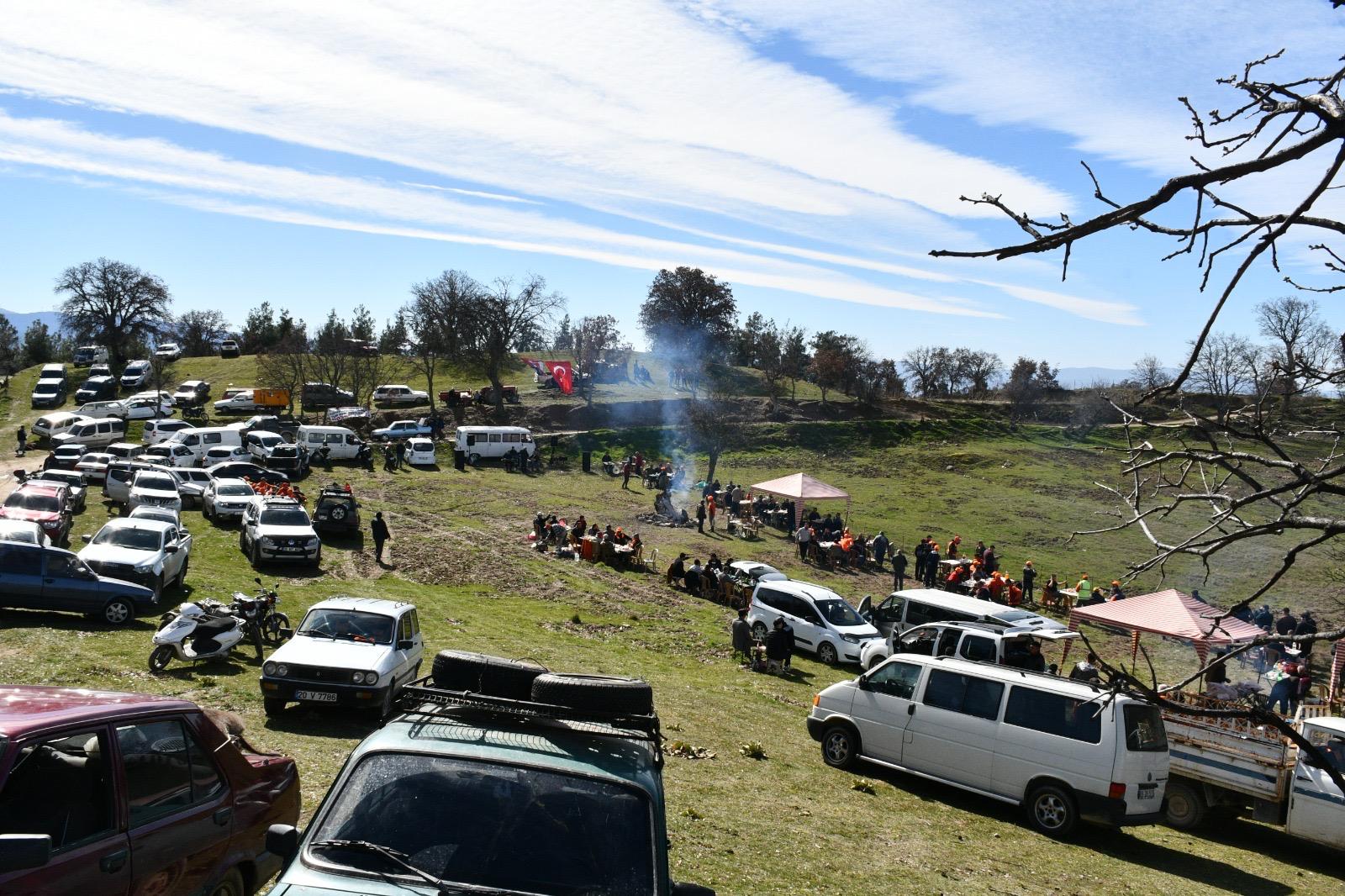 Buharkentte Gelenek Devam Etti Domuz Avlayip Piknik Yaptilar 639178 Ad9F0790291387Ba8E50E1E29E0D2Ef2