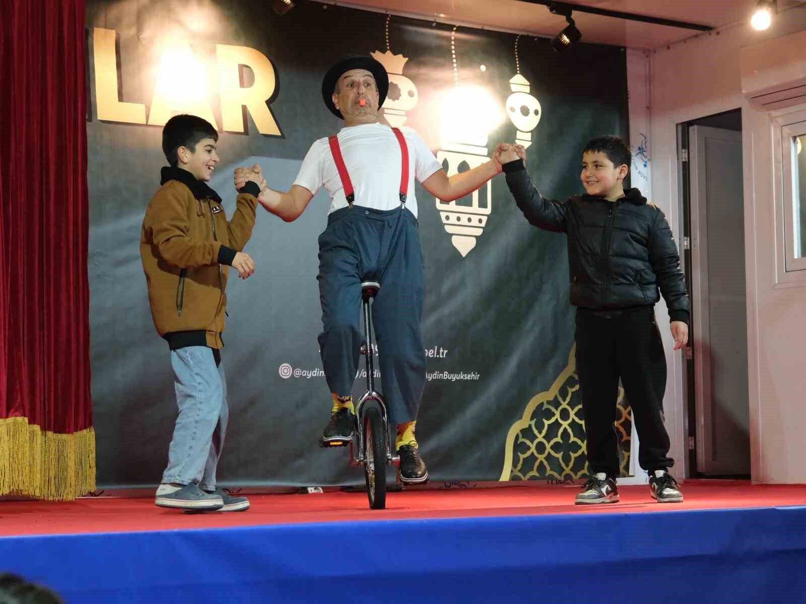 Buharkentte Vatandaslar Buyuksehir Belediyesinin Ramazan Etkinlikleri Ile Bulustu D59Dbb7Fad5A24B9177989Fed1256De1