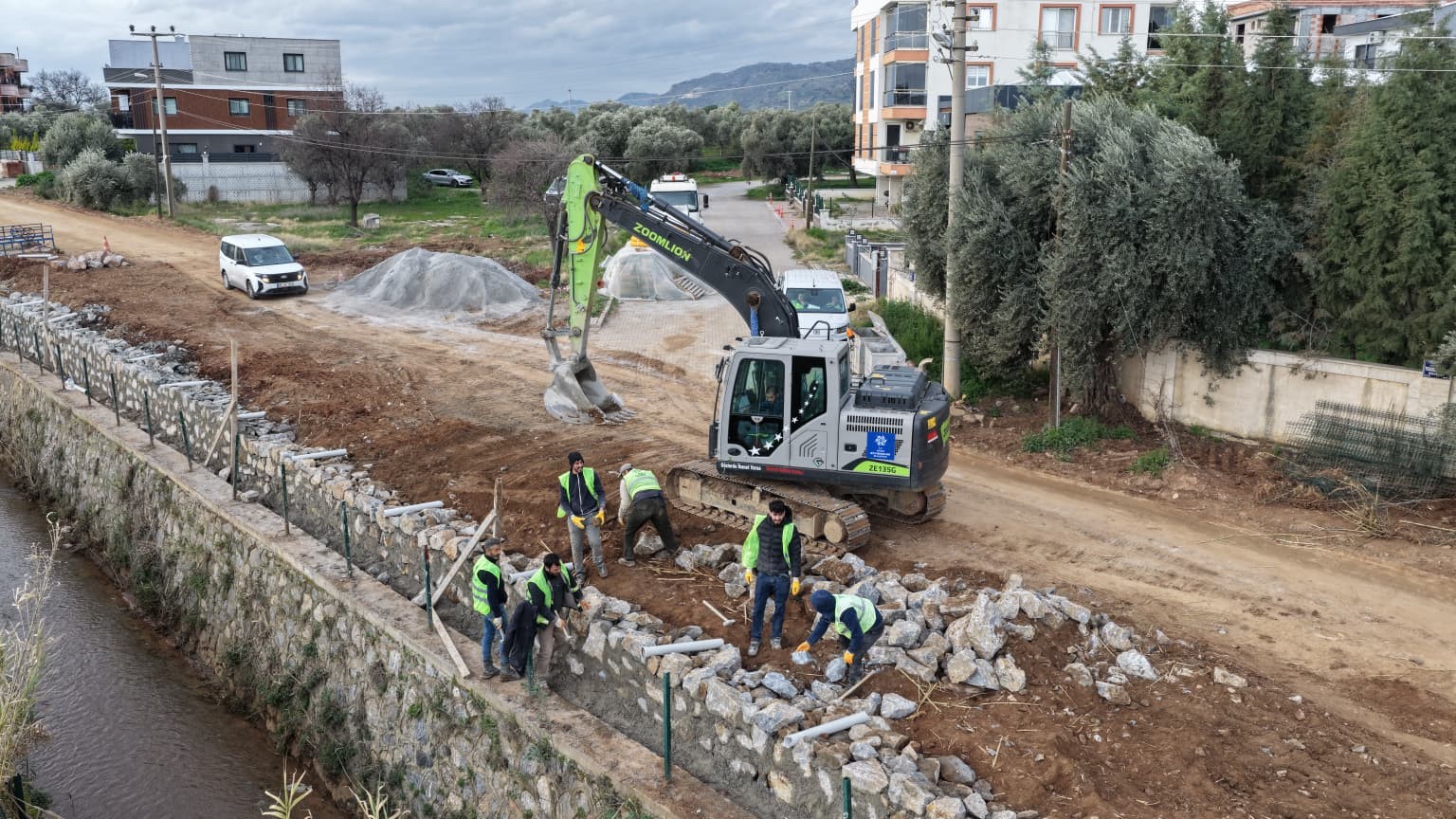 Buyuksehir Aydinda Calismalarini Surduruyor 9B2Dd64D579Af6C57865082Fe5199613