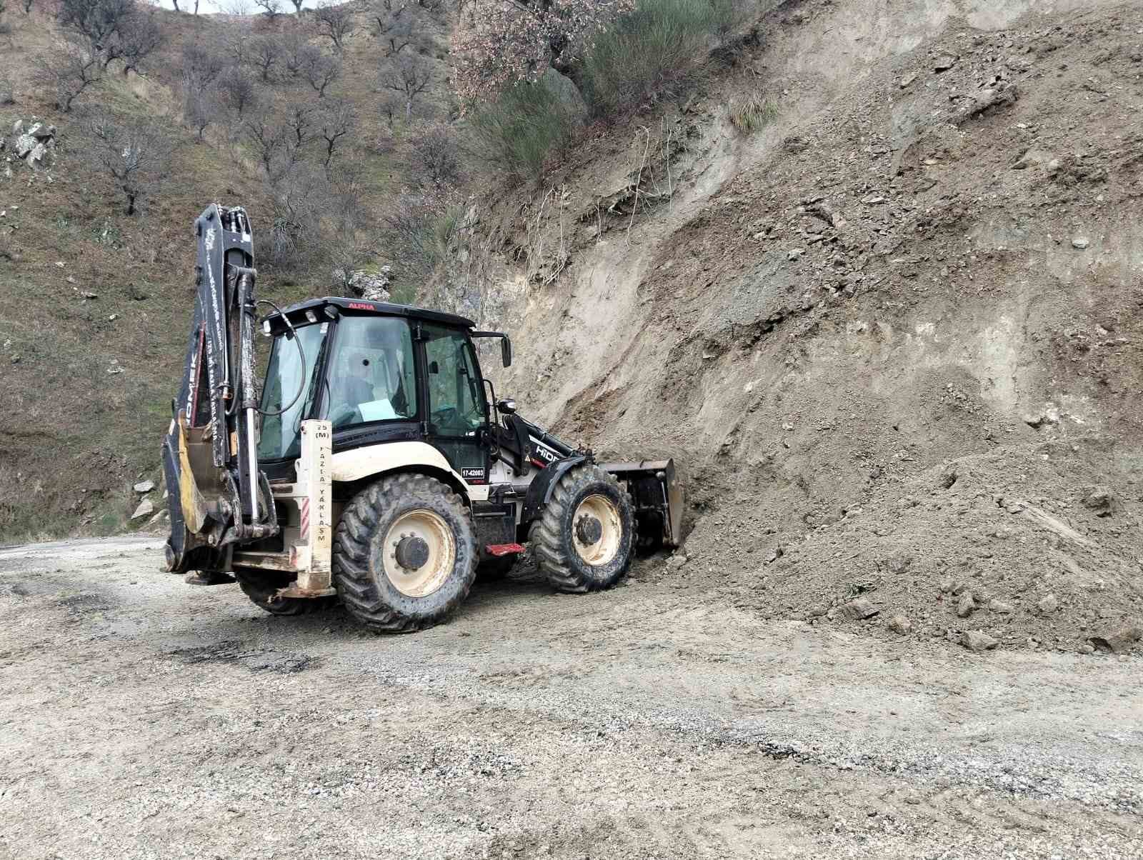 Buyuksehir Ekiplerinden Yagis Mesaisi 30263F13C897D6B376Dbb80D133163Ff