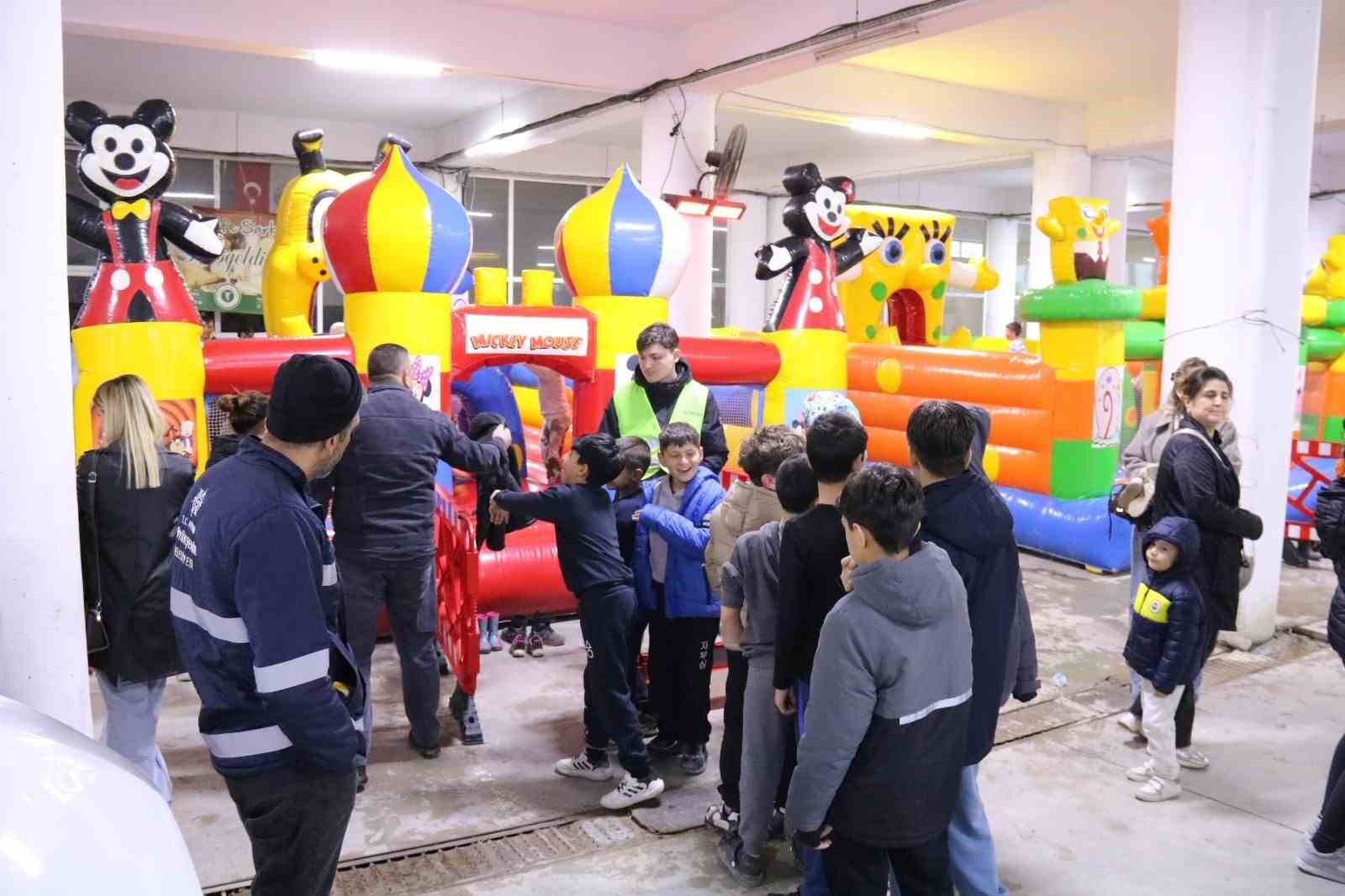 Buyuksehirin Ramazan Etkinlikleri Yenipazarda Vatandaslarla Bulustu 1823Ae25Bc54493B8B7F14B0D1De5526