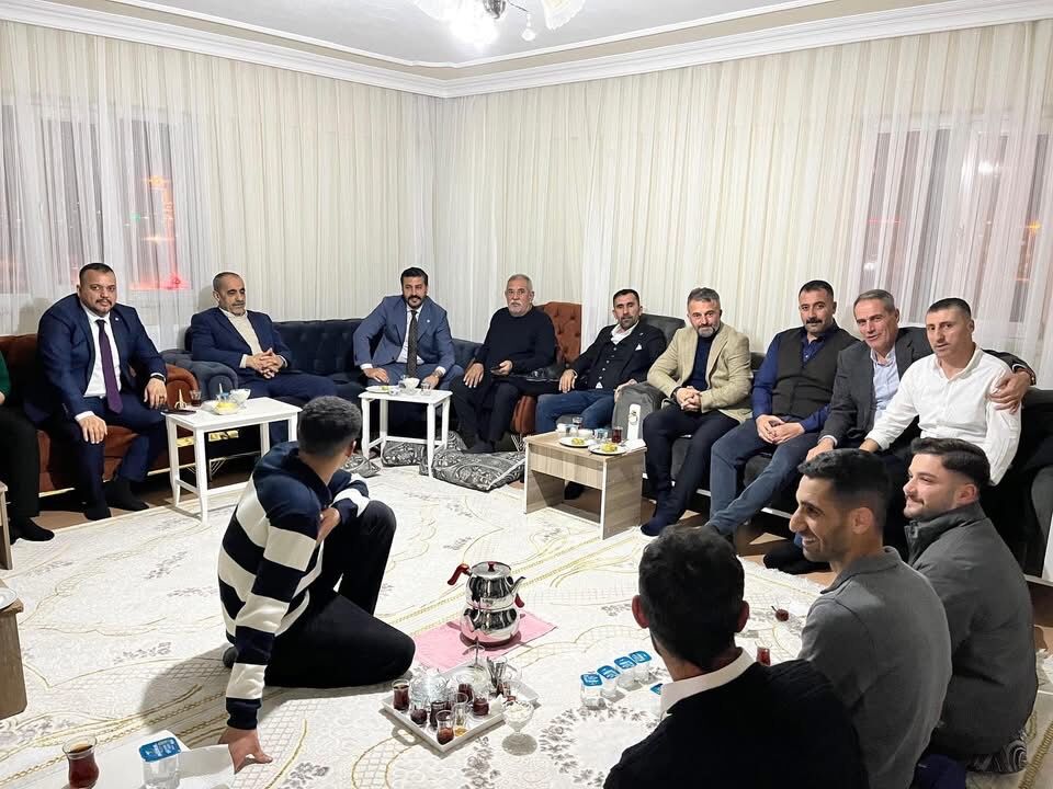 Cihangiroglu Muhtarlar Ve Kanaat Onderleri Ile Iftar Yapti 643030 64Faea437E821Ca5B5D7Baa0E9B949Eb