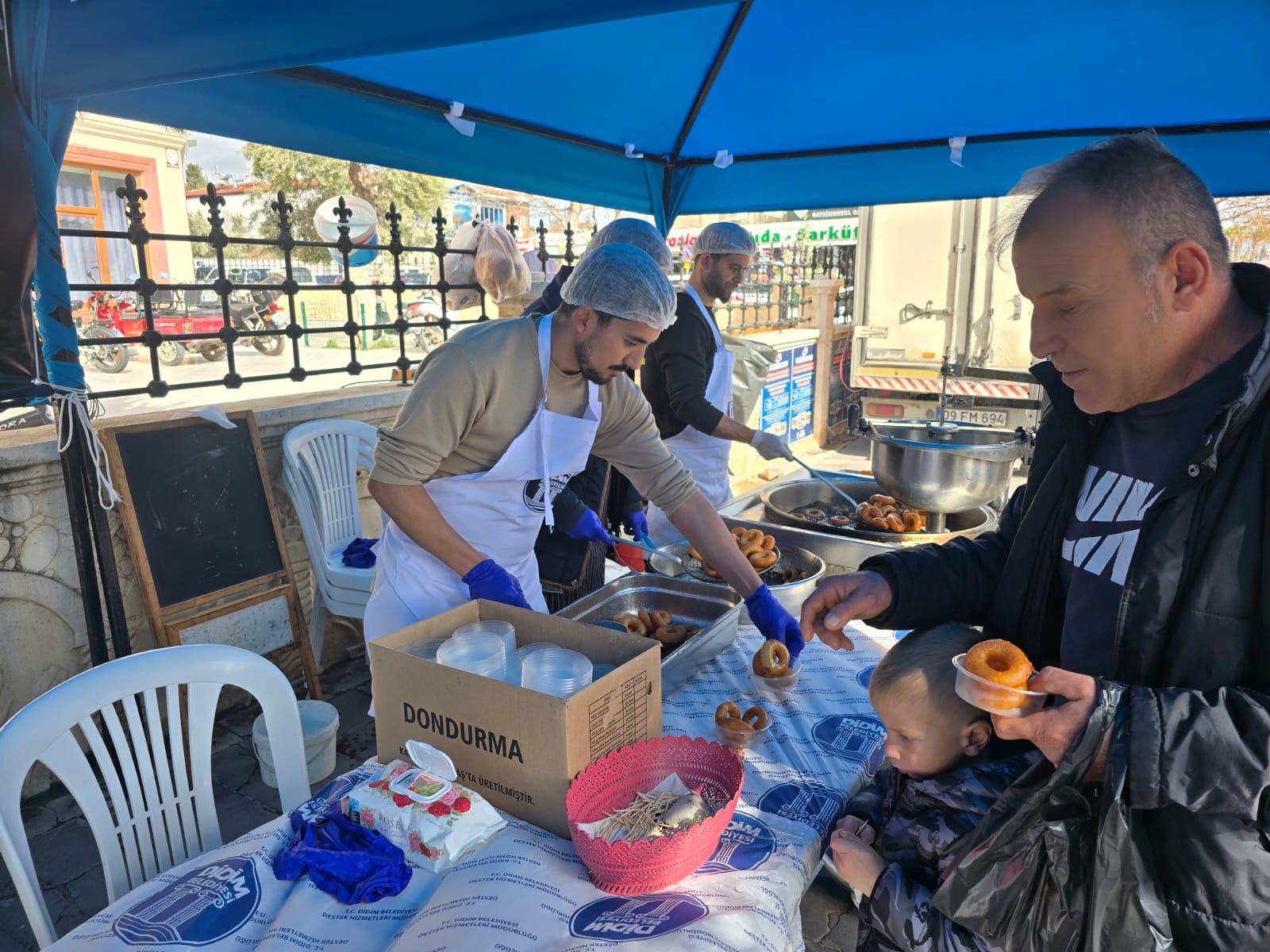 Didim Belediyesinden Deprem Sehitlerimiz Icin Lokma Hayri 636633 5D6D5717Ba0Ae1696D9B561B6D425Ea7 (1)