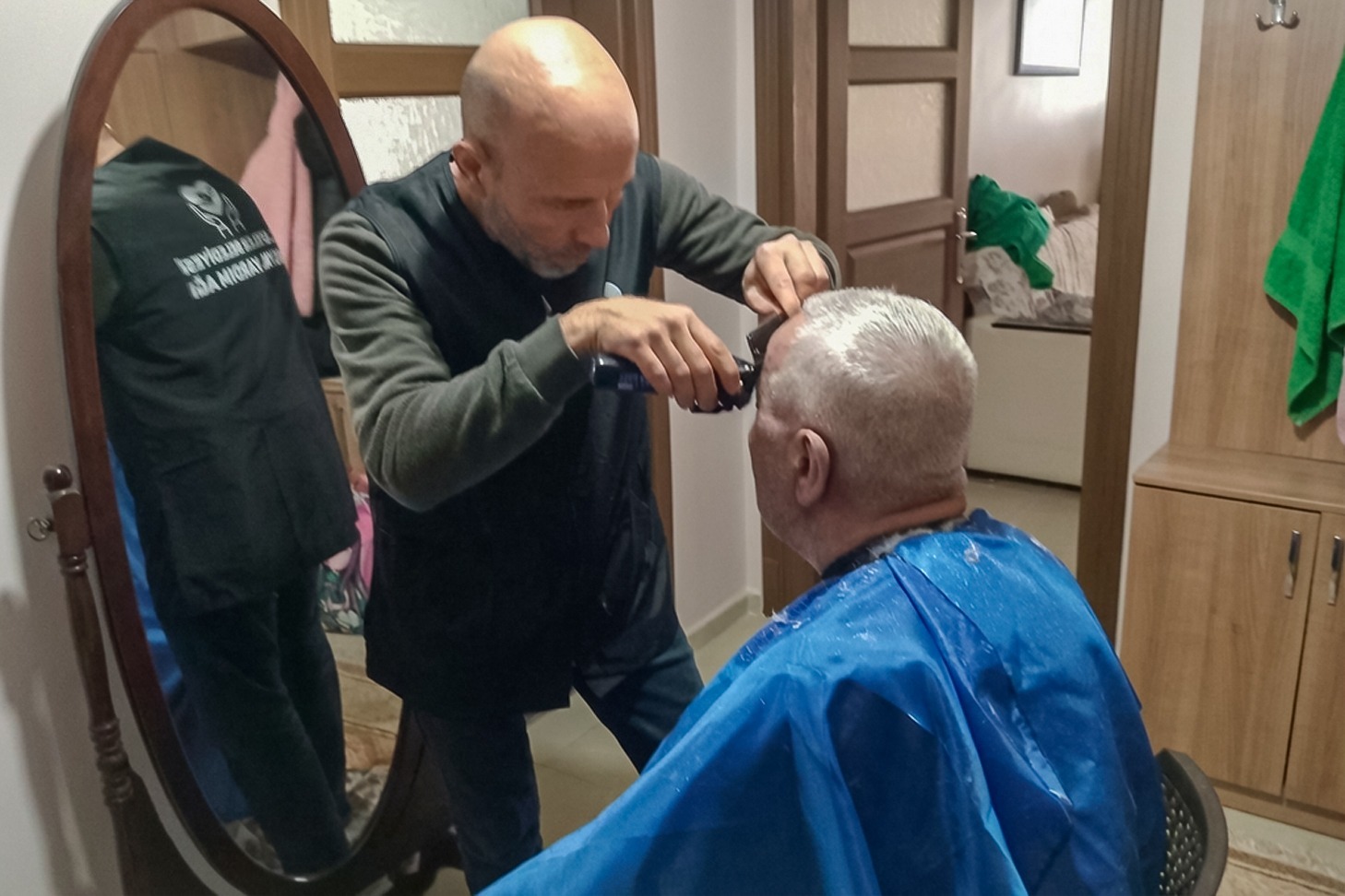 Efelerde Evde Bakim Hizmetleri Yogun Taleple Devam Ediyor 639746 8Ae2F49F24726D3860268C483E3A1Ef1