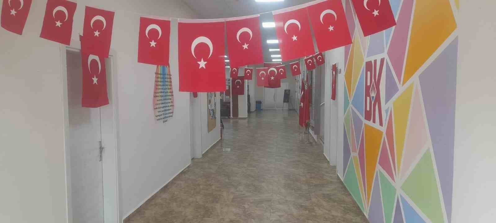 Efelerde Ikinci Donem Bayrak Sevgisi Dersiyle Baslayacak 93742B253A907A23Ee19E3C0Cb3Ef132