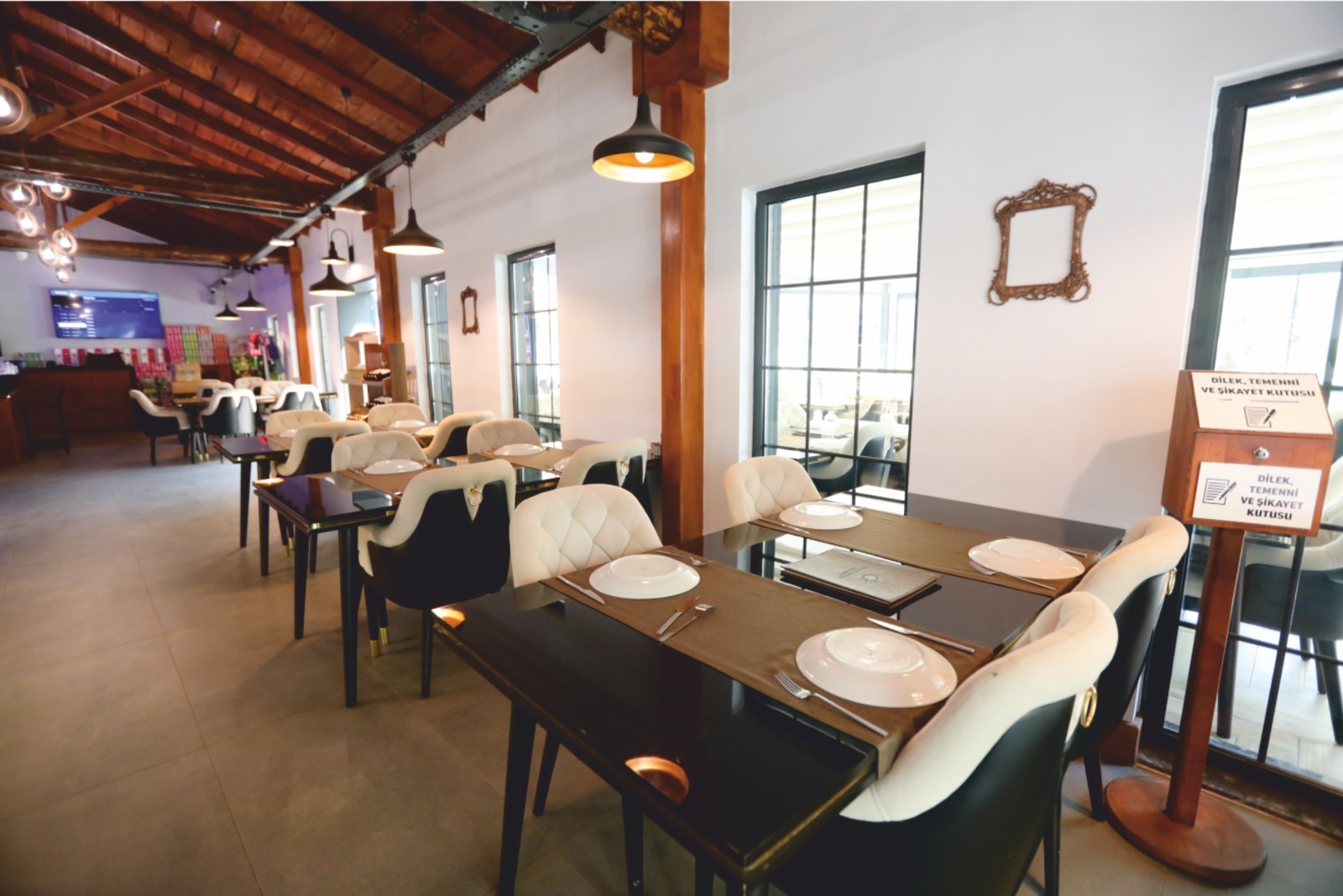 Efelerin Ayricalikli Mekanindan Misafirlerine Ozel Hizmet 636100 5F5D2F0De278C95B265Efd0B360C1096