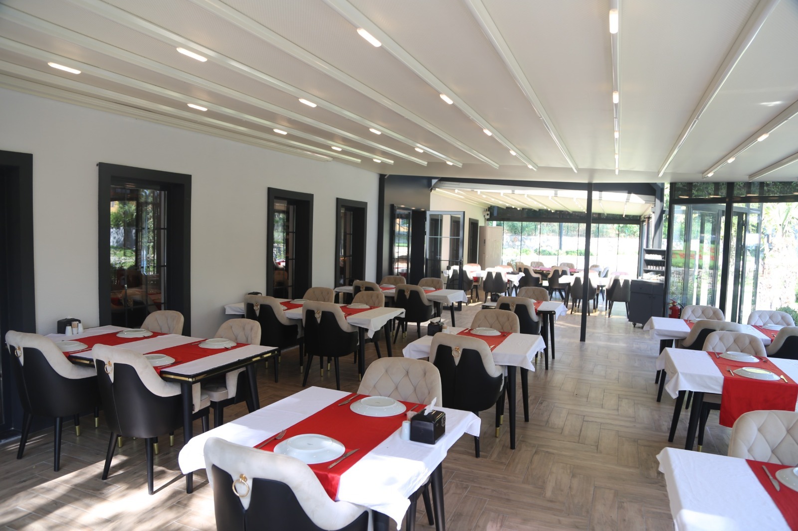 Efelerin Ayricalikli Mekanindan Misafirlerine Ozel Hizmet 636100 A6Bbdb48Cb60A43A4907F9895099Cc68