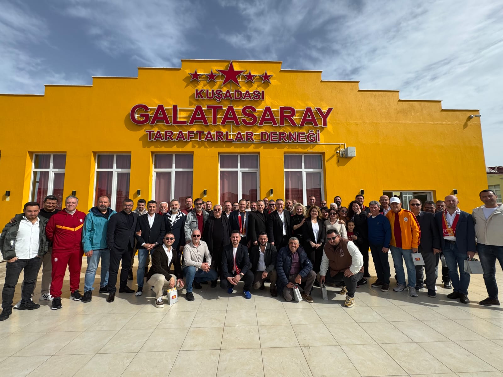 Galatasaray Taraftarlar Derneginde Salbas Guven Tazeledi 639123 8401F985D2Bd78207Adc2C3Bce2A32E9