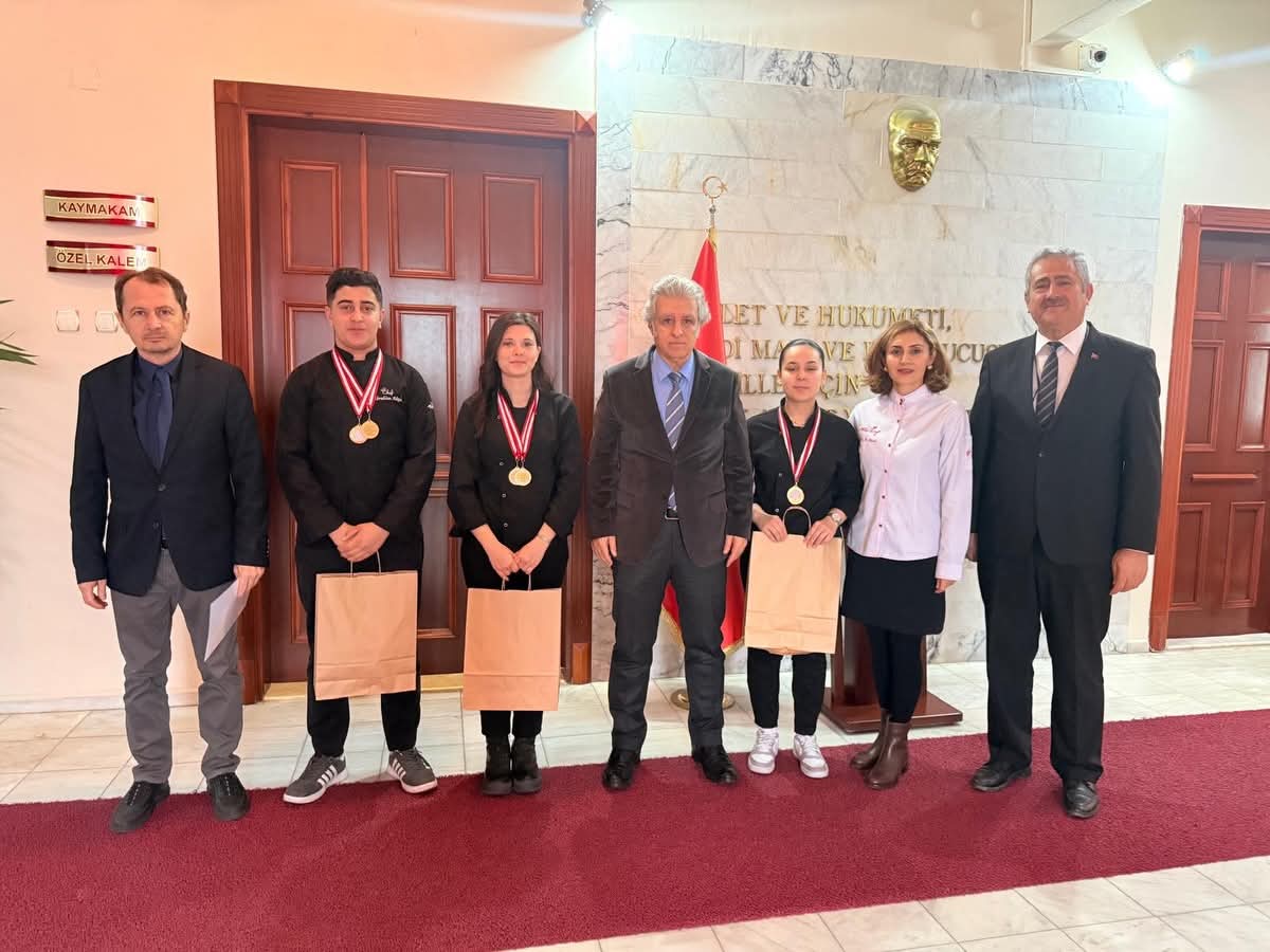 Gastronomi Sampiyonlarindan Kaymakam Kekliki Ziyaret 638814 347F0C8Dff89136D2E98F7Abfaf0Bc7E