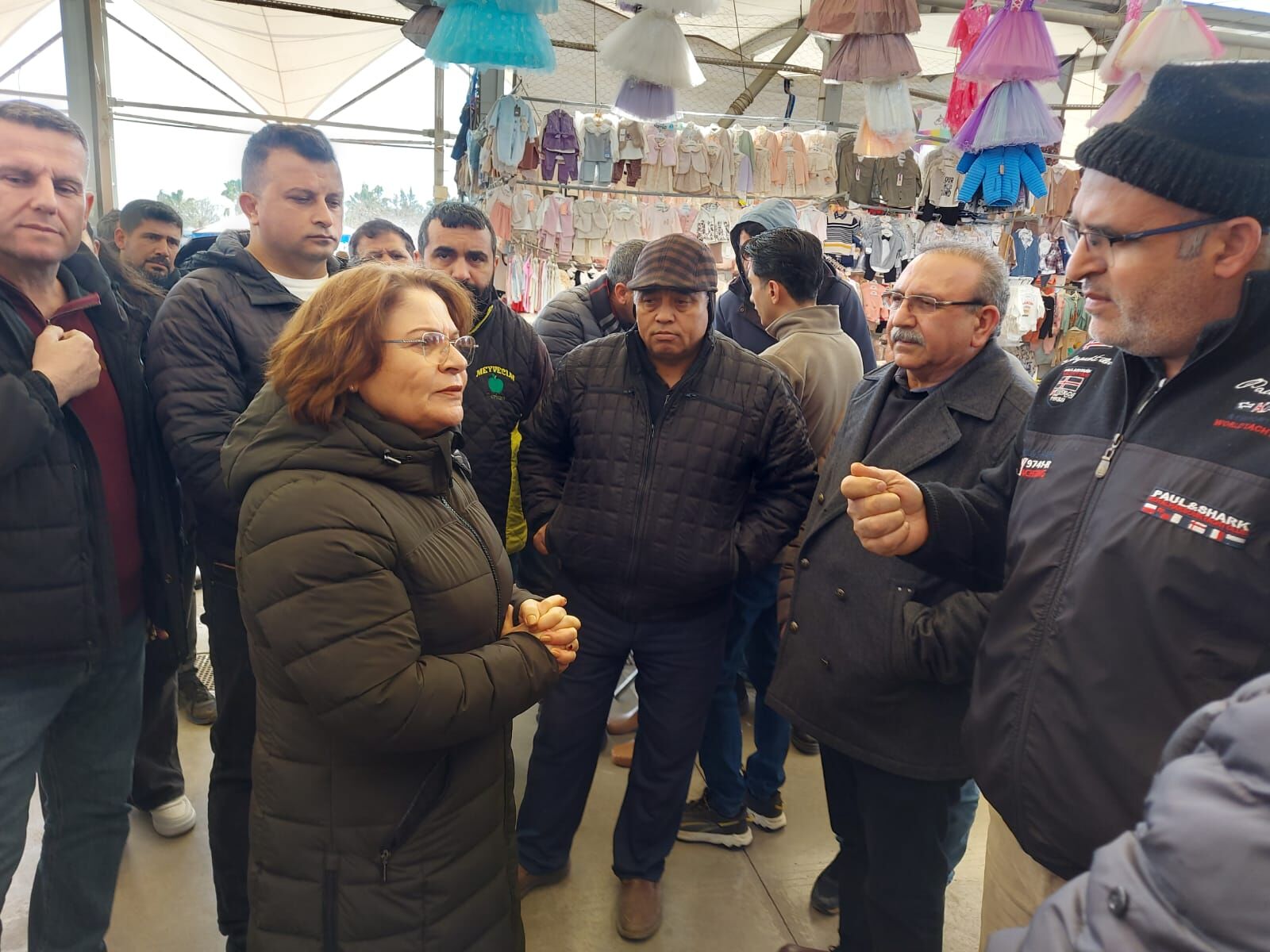 Gencay Baharin Mujdecisi Bileklikleri Halka Dagitti 643167 E30E296D1Bf39C67B01Ab12F35267E12