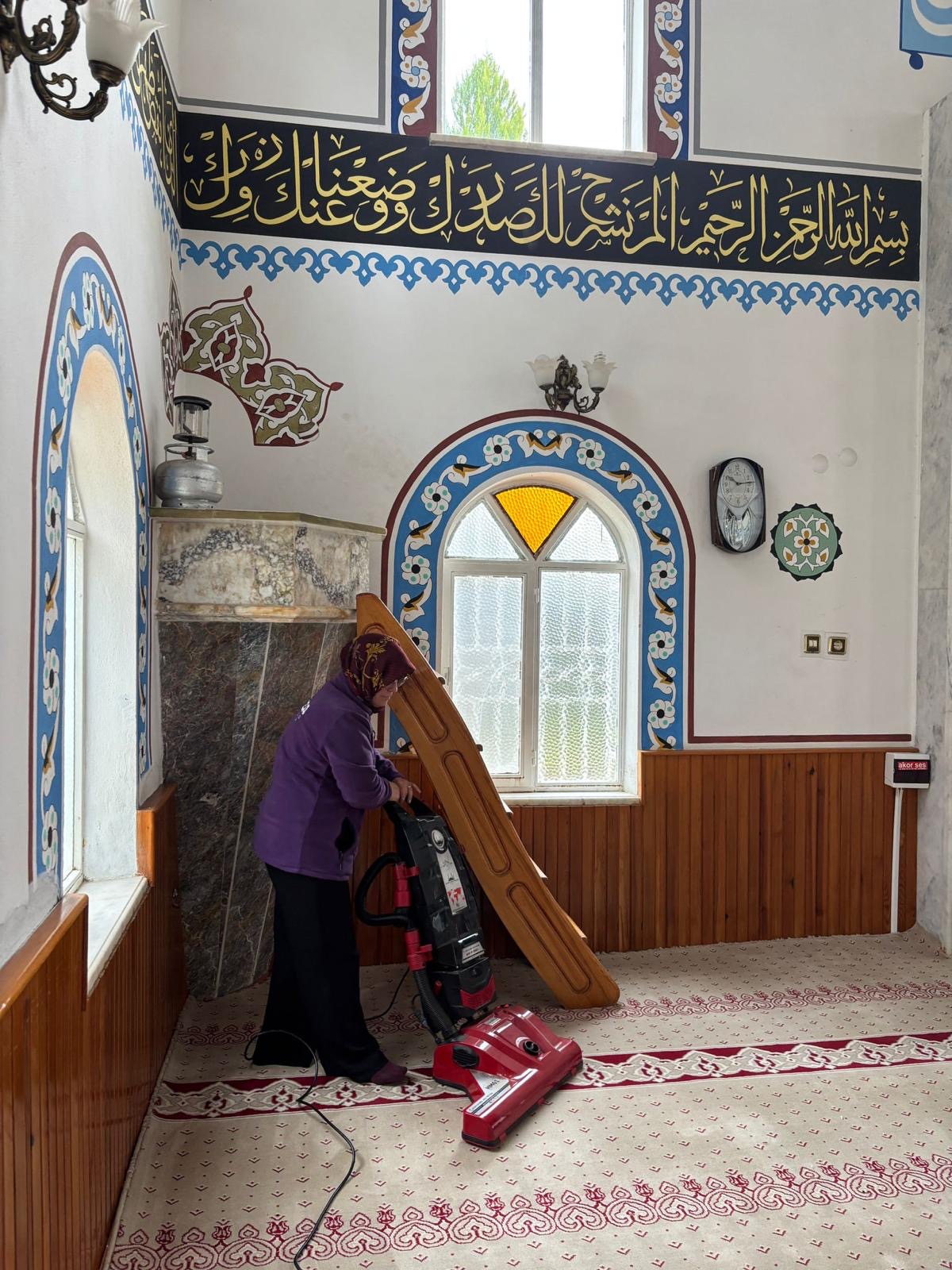 Germencikteki Camilerde Seferberlik 637517 73Fb198327115A0B9Fcbbfb4789D4A66