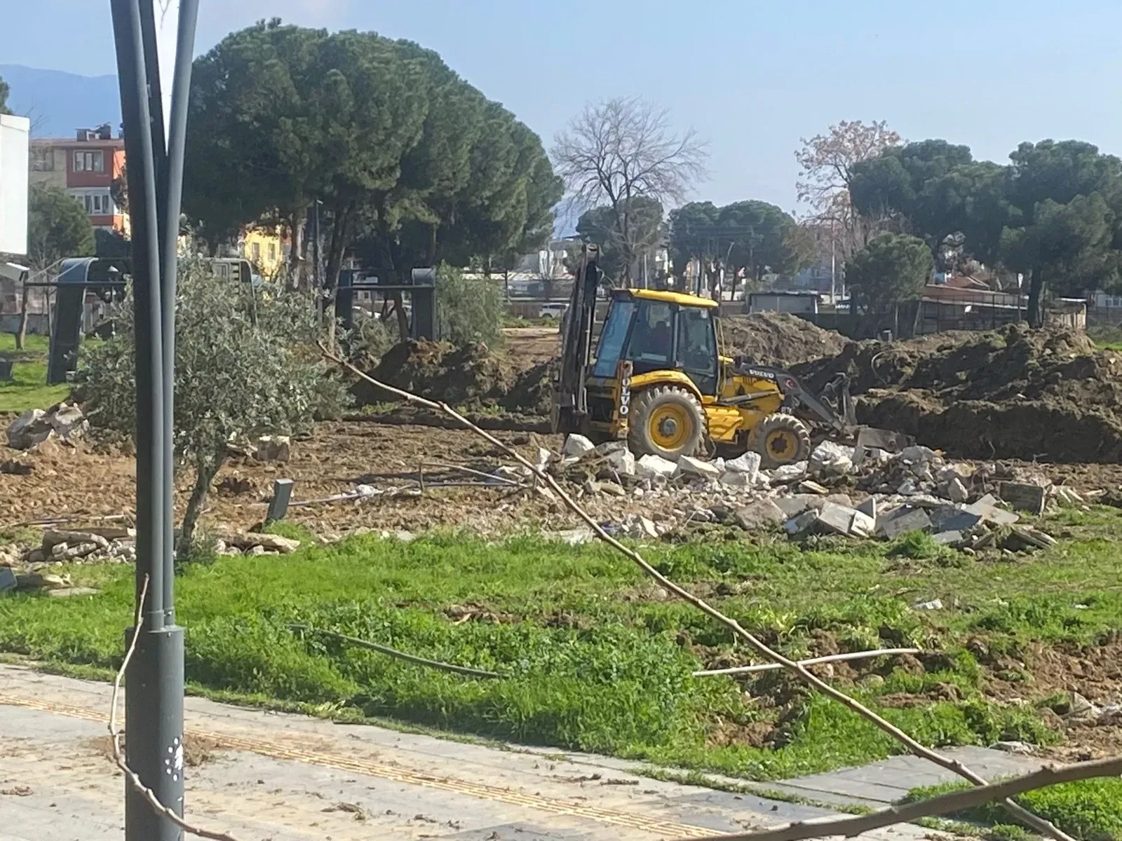 Gozun Aydin Nazilli Millet Bahcesinde Ilk Kazma Vuruldu 641775 18Ff3081218D0530C4095D26Fe6864Bf