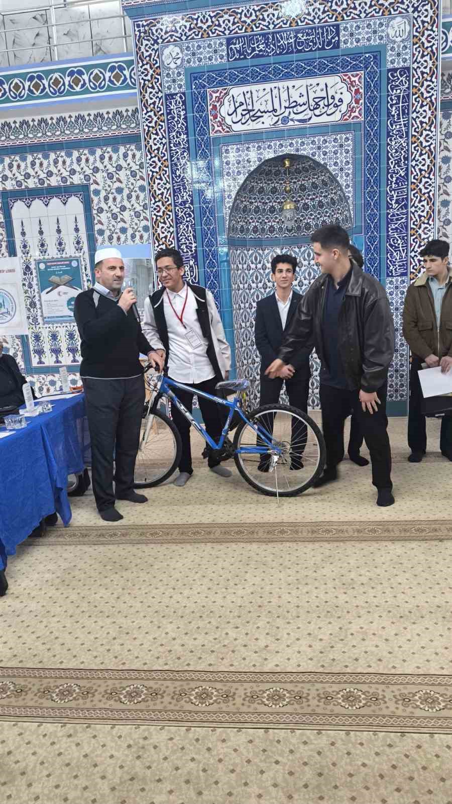 Hutbe Okuma Yarismasi Aydin Il Birincisi Dilmac Oldu B85627B164B0E6C68Afa87611D1E941B