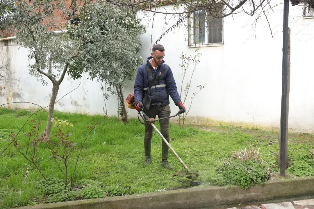 Incirliova Belediyesinden Camilerde Ramazan Temizligi 5D2171E9Dd64A45Ee065Ad8C154D0944