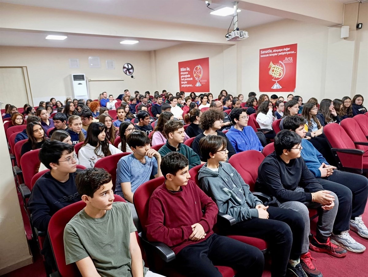 Incirliova Kaymakami Abay Ogrencilerle Kariyer Gunlerinde Bulustu 0Afe1Ae9Bfc909B7C0Ecfccc0B234Aa4