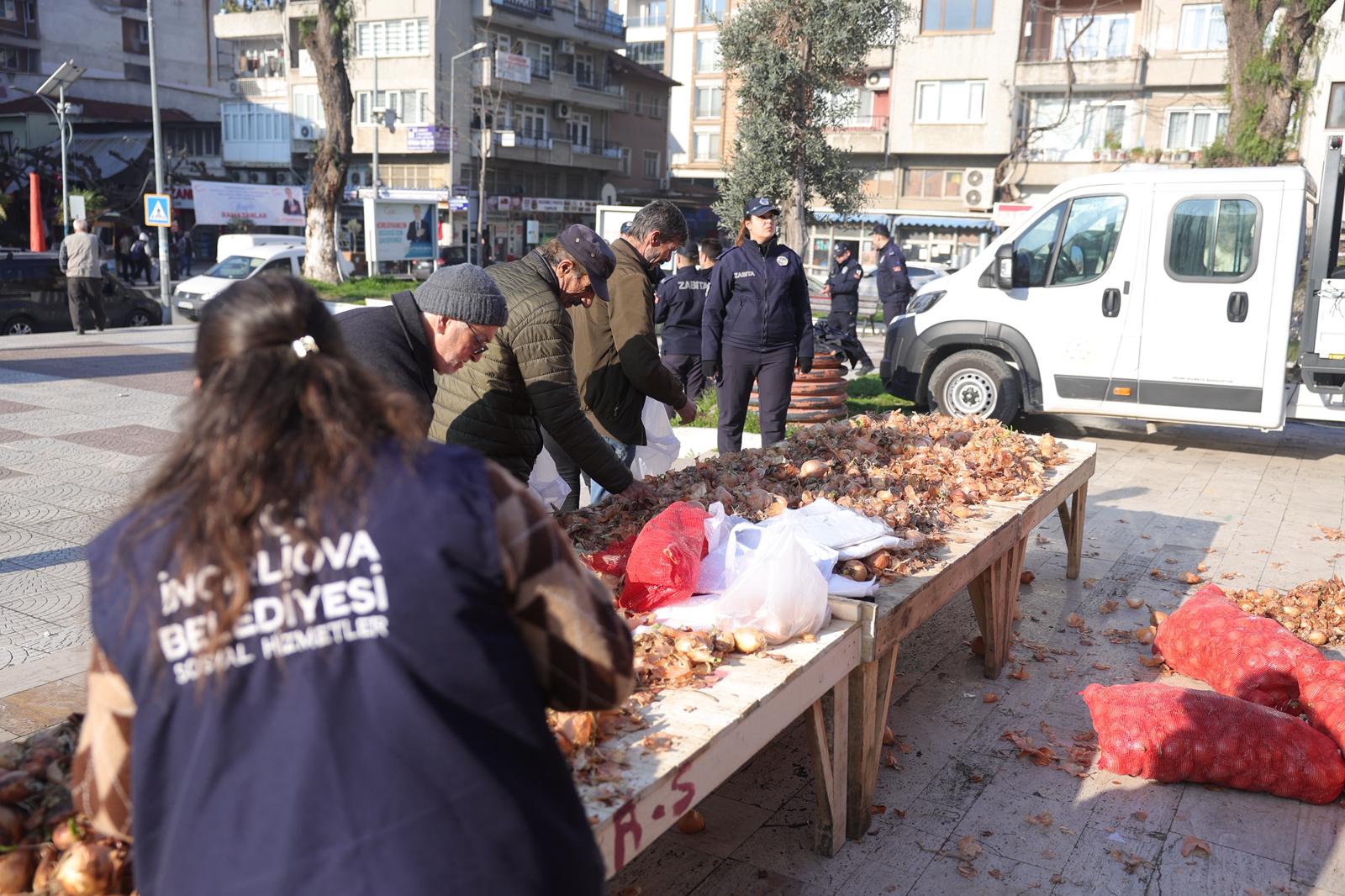 Incirliovada 30 Ton Sogan Hayri 30 Dakikada Dagitildi 641463 C594Ce4B7B9Edaa2De4F94B38Ce9Ed32