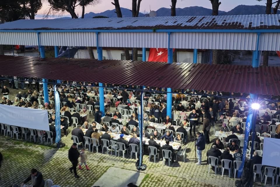 Incirliovada Iftar Bulusmasi Cercioglu Ve Kayaya Yogun Ilgi 641361 695C2B94491575Ea4Ed47Ce688Cf1Af6