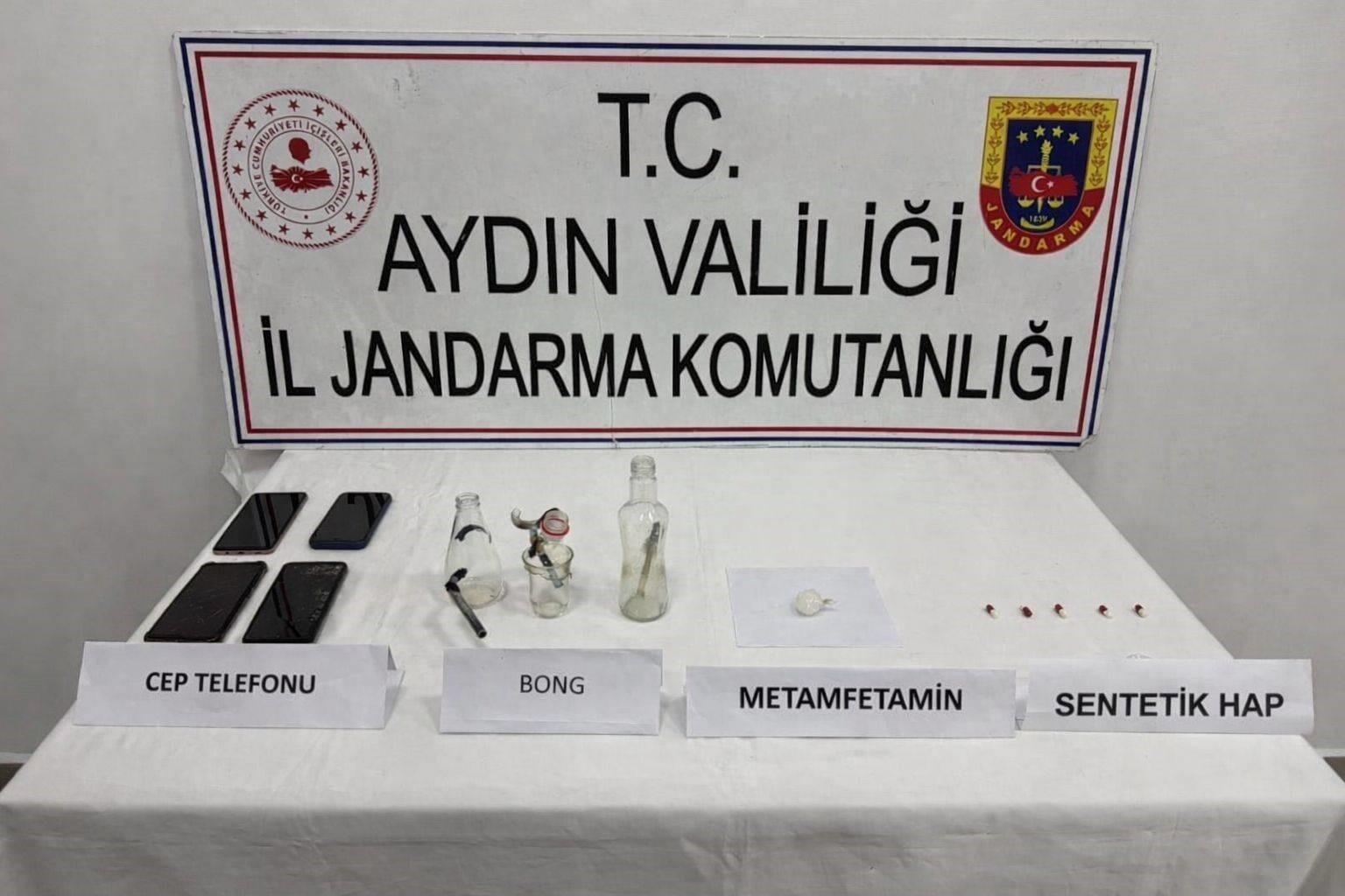 Incirliovada Uyusturucu Operasyonu De1A28159D975741F0D081652Af86F4B