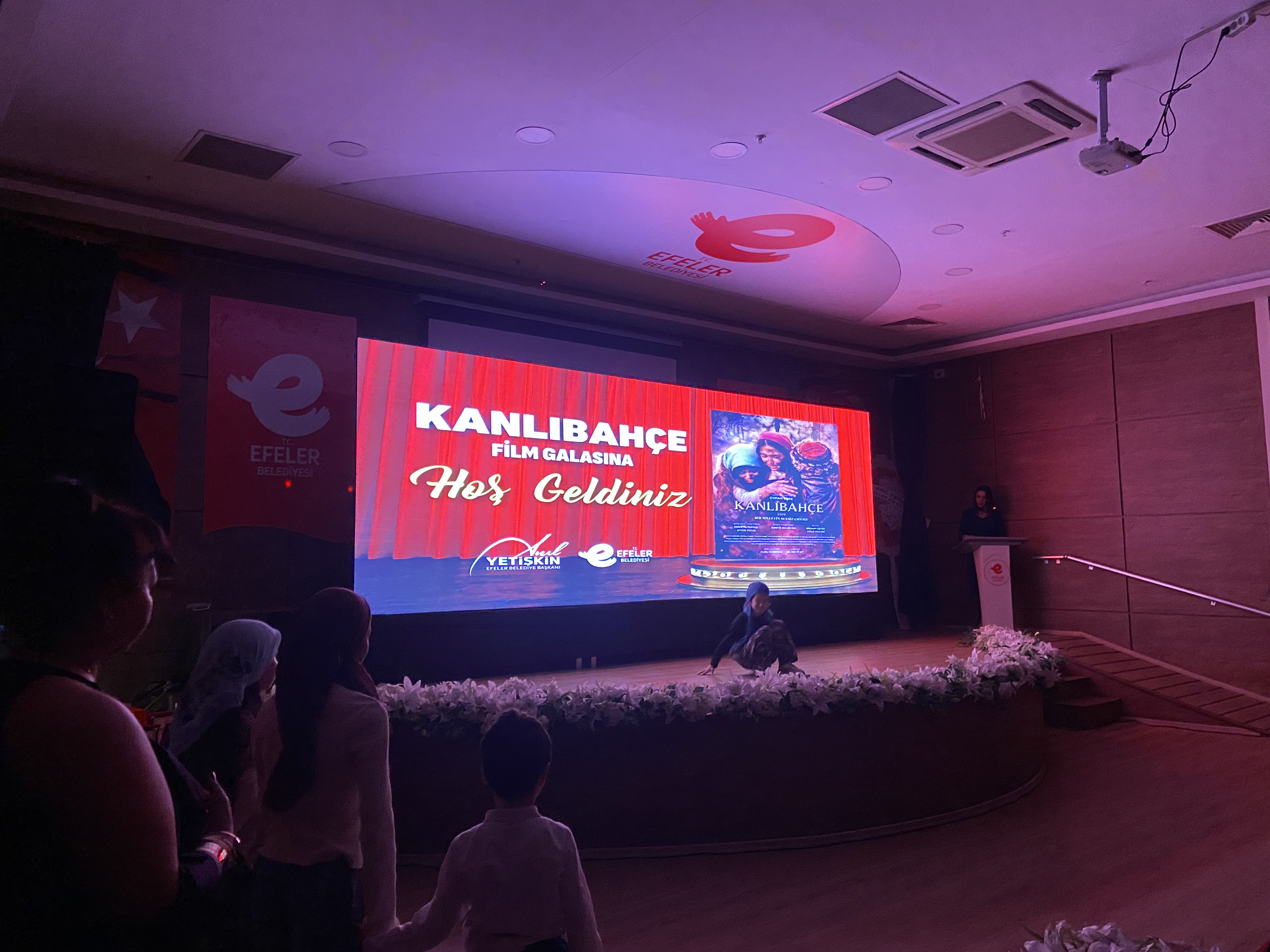 Kanlibahce Filmi Aydinda Gala Gecesinde Izleyiciyle Bulustu 639902 F7A636E7Fbc27367Db2Cfbae546Eb53B