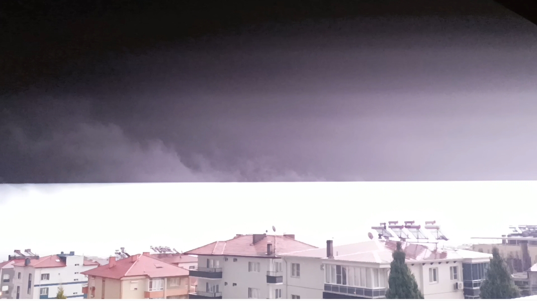 Karacasuda Gece Aydinlandi 635190 Eb6A615B21439Bfe0787Bddb4Ac53Dda