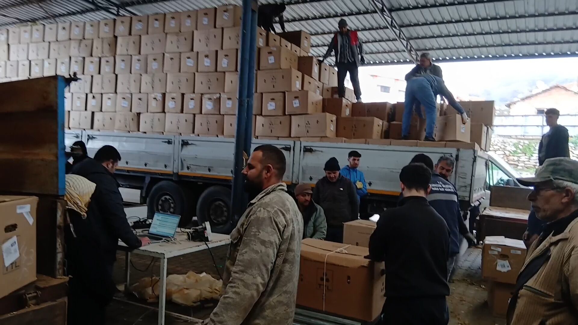 Karacasulu Tutuncu Sinir Stres Olmamak Elde Degil 643109 42E4F2E4B1E2Ecf1F5E3D139Ea065Af1