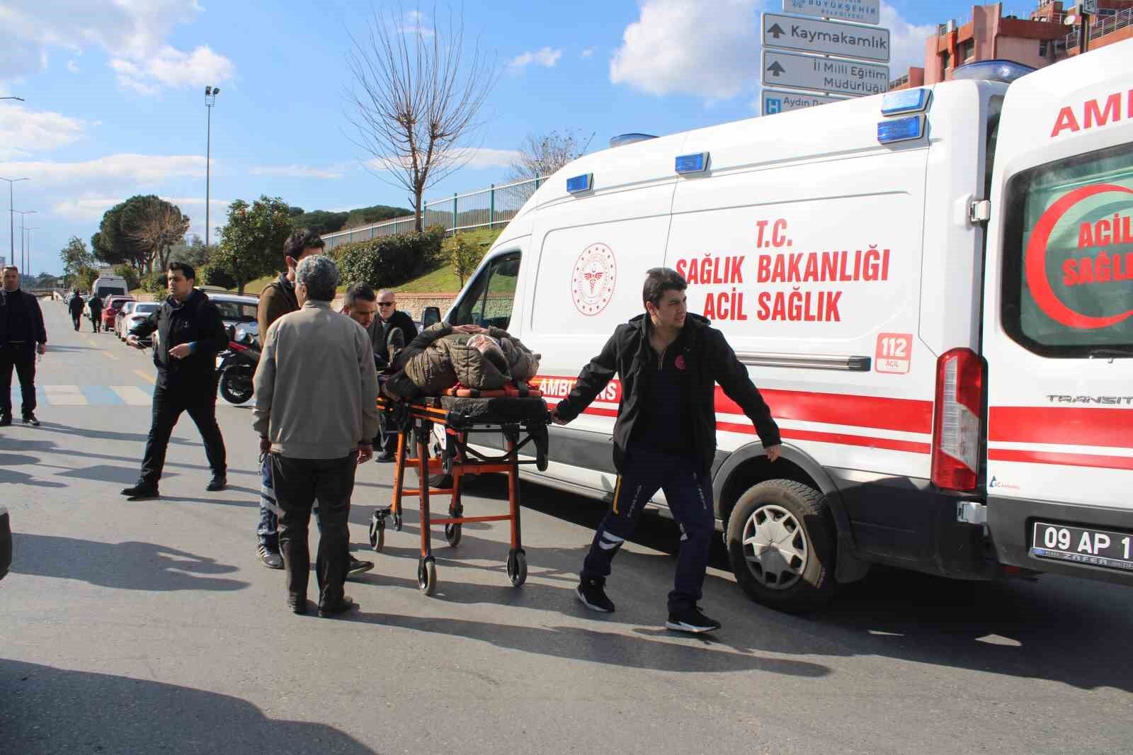 Kavsak Icindeki Kazada Surucu Yaralandi 7C44C9238E6F48Ad5D5B0Caaa6B6E360