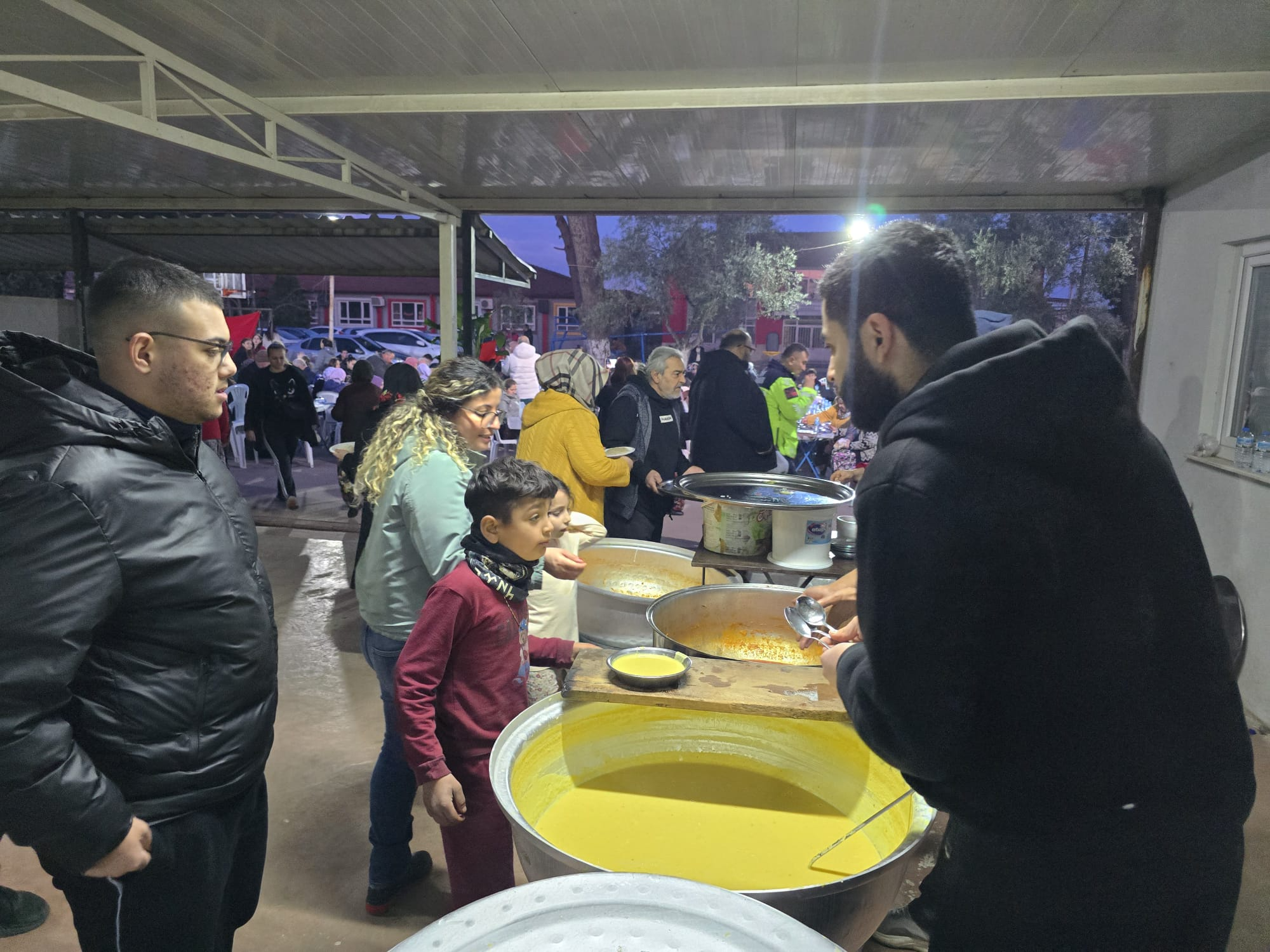 Keskekci Hulya Aydinlilari Iftar (1)