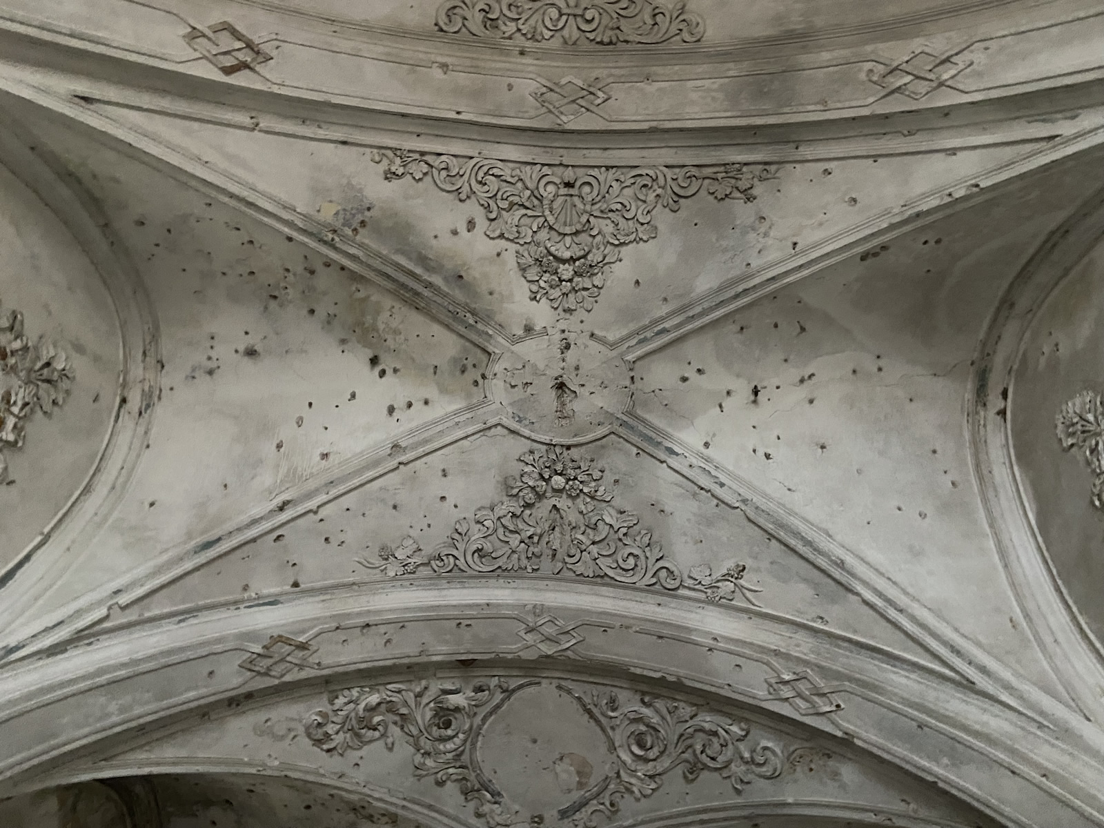 Kiliseden Incit Deposuna Tarihi Bir Yapitin Hikayesi 641389 E9098Cf85Cdfef28C000C19Fe85Afea1