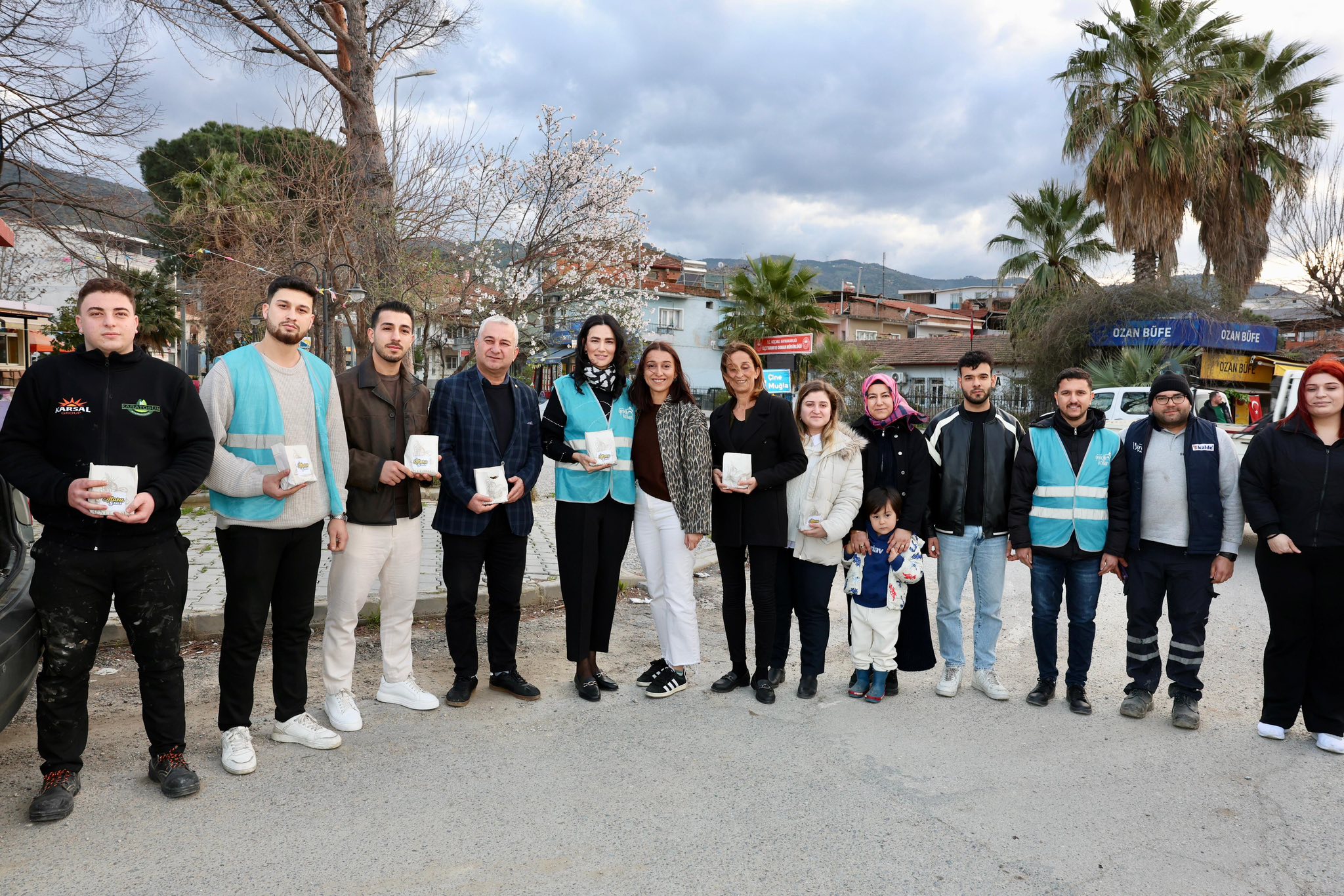 Kocarlida Iftara 5 Kala Ikrami Milletvekili Saribas Da Katildi 640936 E0Bf365827101E4B188B665A68162E6A