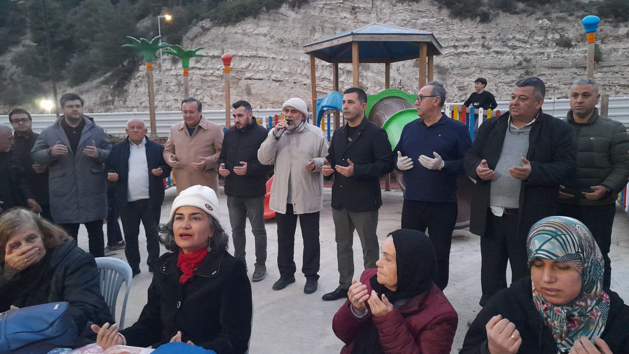 Kusadalilar Ilk Iftar Sofrasinda Bereketi Paylasti 640934 D2B9Be97C89Be85F3Eec4Fbe7E99915A