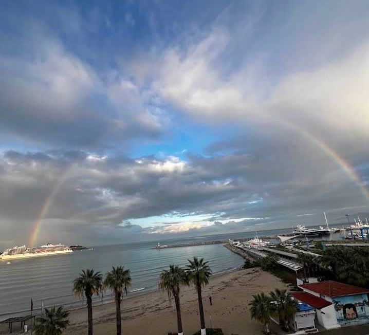 Mavi Ile Yesilin Bulustugu Kenti Baharin Renkleri Sardi 641222 2Efe11Fab289D0A6C9256A029C254F69