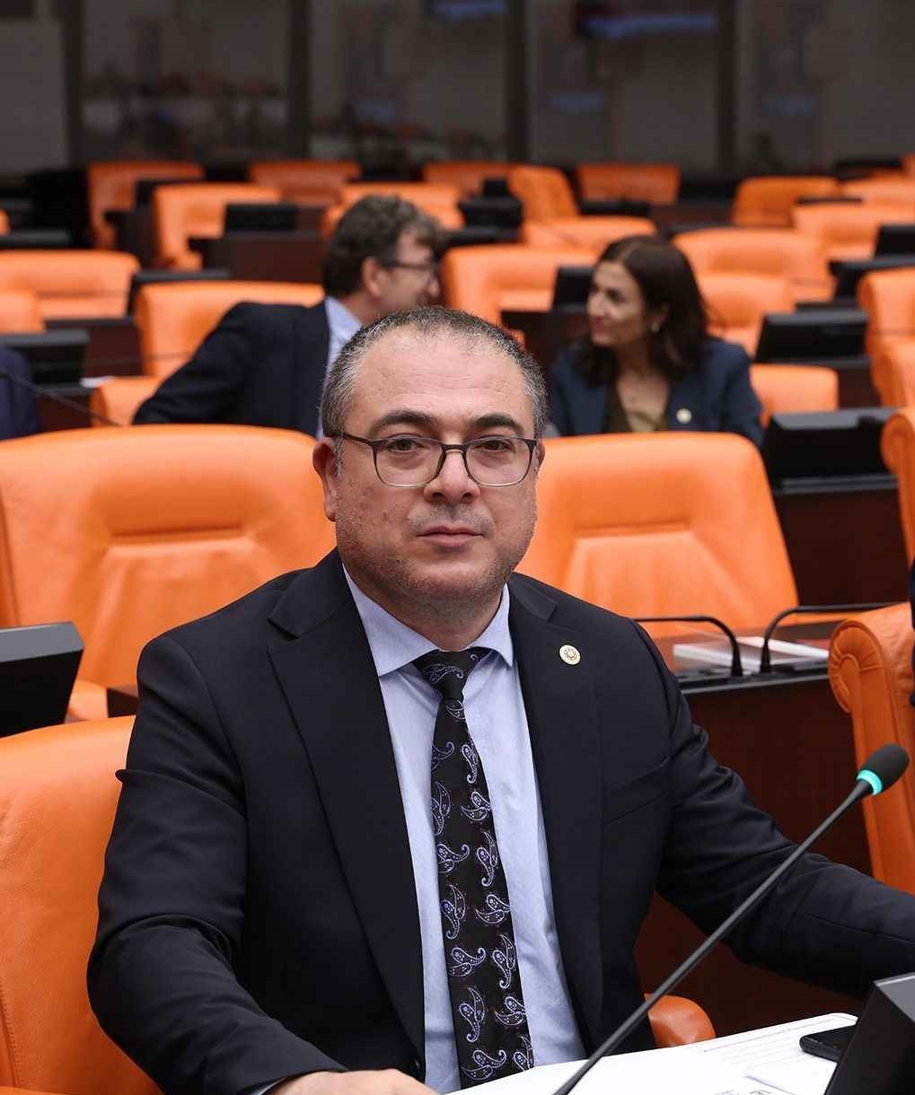 Menderes Taskini Meclis Gundeminde 638547 03676E3Cfdad52D5Fcbcc5D5B641E183