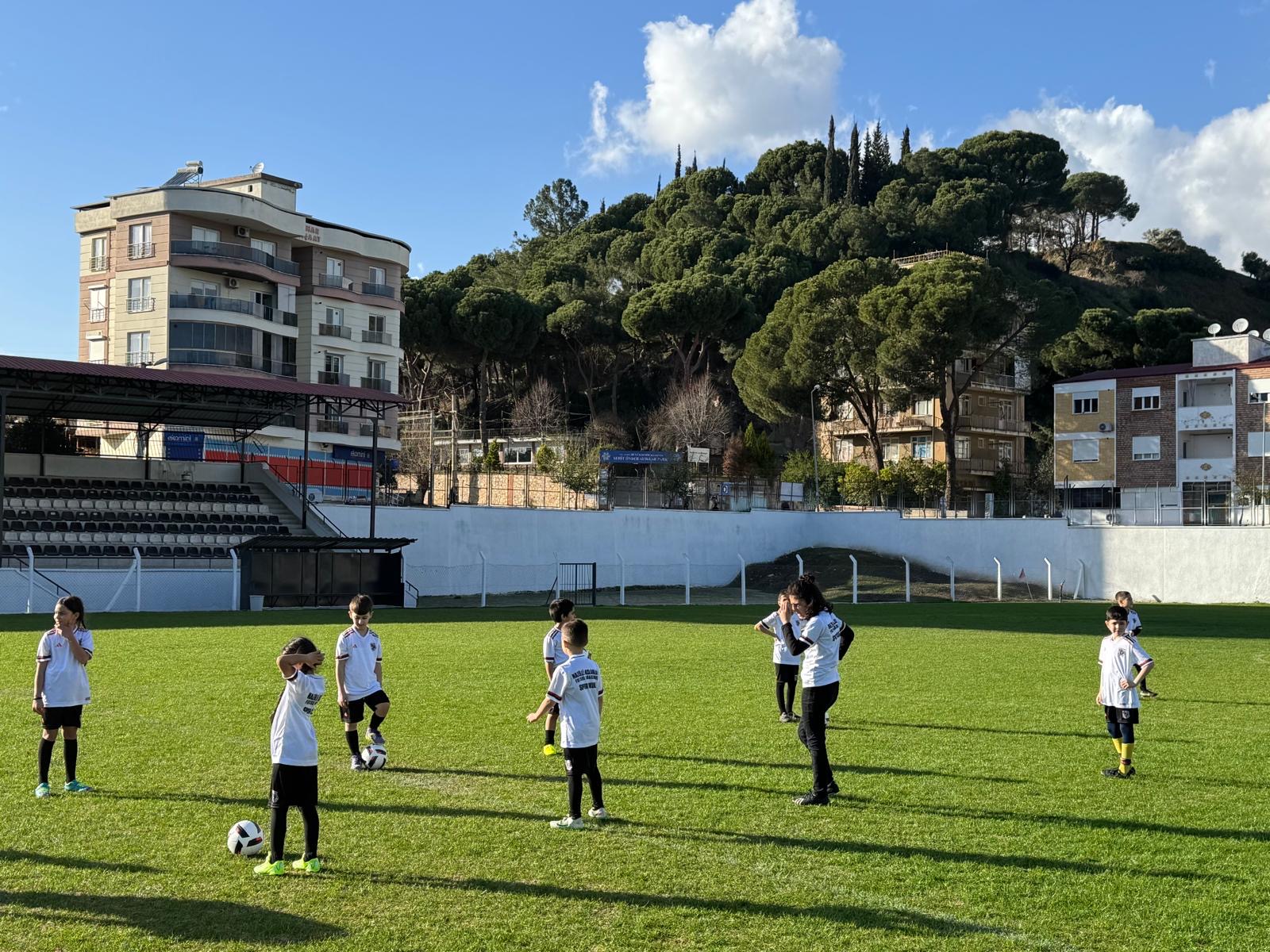 Nazilli Aslanlar Futbol Akademisi Kapilarini Acti 637021 B6Fd7A3714D8815Dc60Aac9Dace7Ddc3