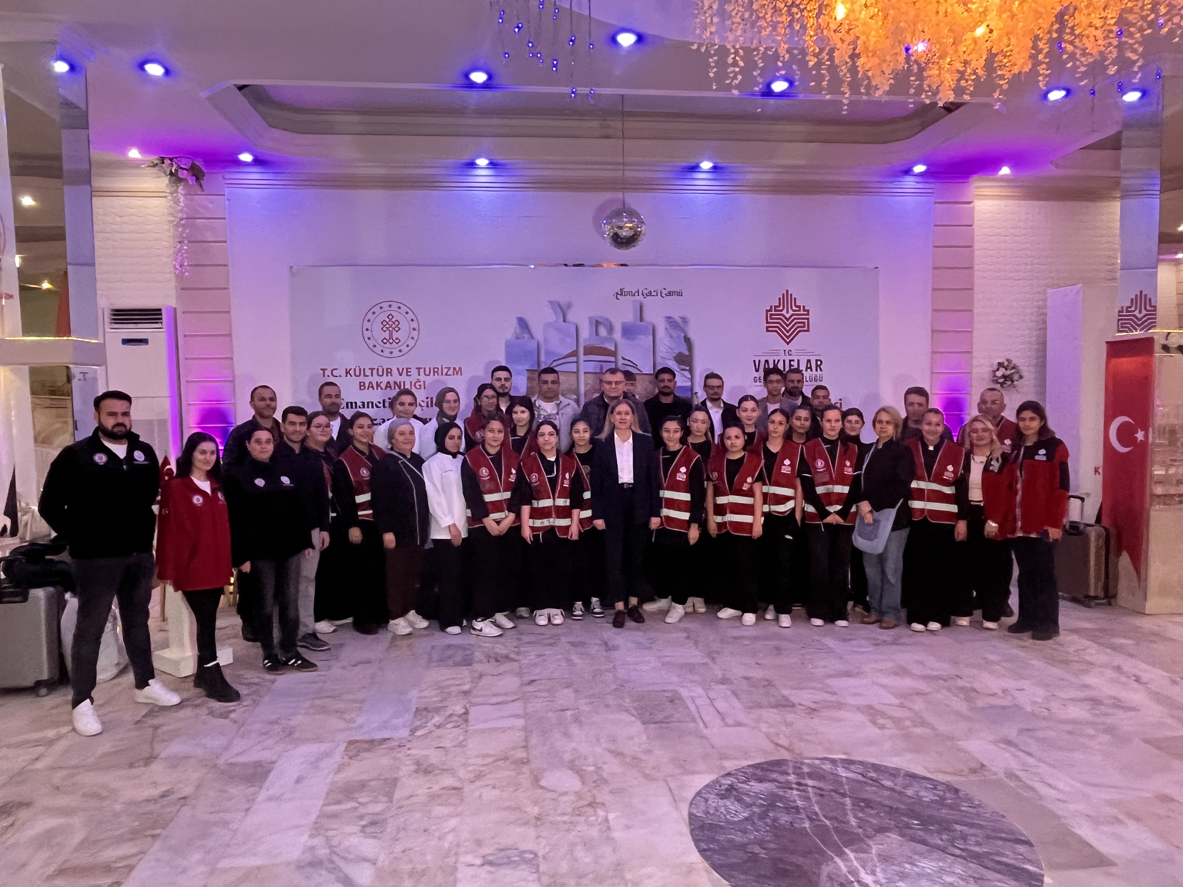 Nazilli Vatandaslar Vakiflarin Iftarinda Bulustu Kaymakam Kan Vatandaslarla Birlikte Iftar Yapti 640939 6Ecc908B9Ad0C418Ed43Cb1Bf471B079