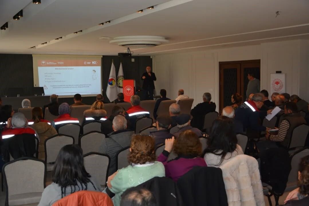 Nazillide Kaliteli Incir Icin Toplanti Duzenlendi 2Fde4Cc345372E54E27Ecb0B75F3D59A