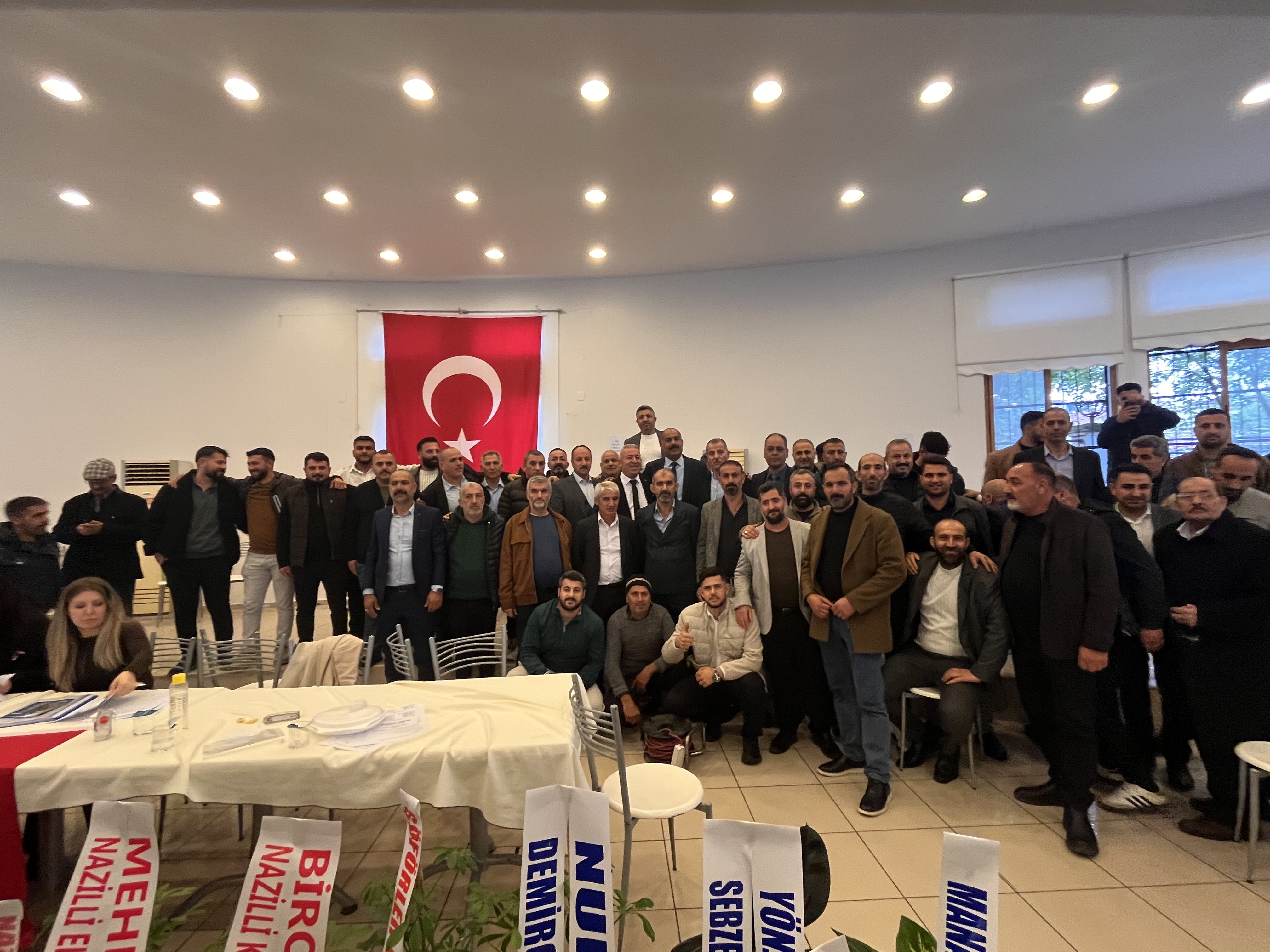 Nazillili Manavlar Karakaya Dedi Guven Tazeledi 637217 18C96B2B64F183C78Ea2607A1Ae44Ae9